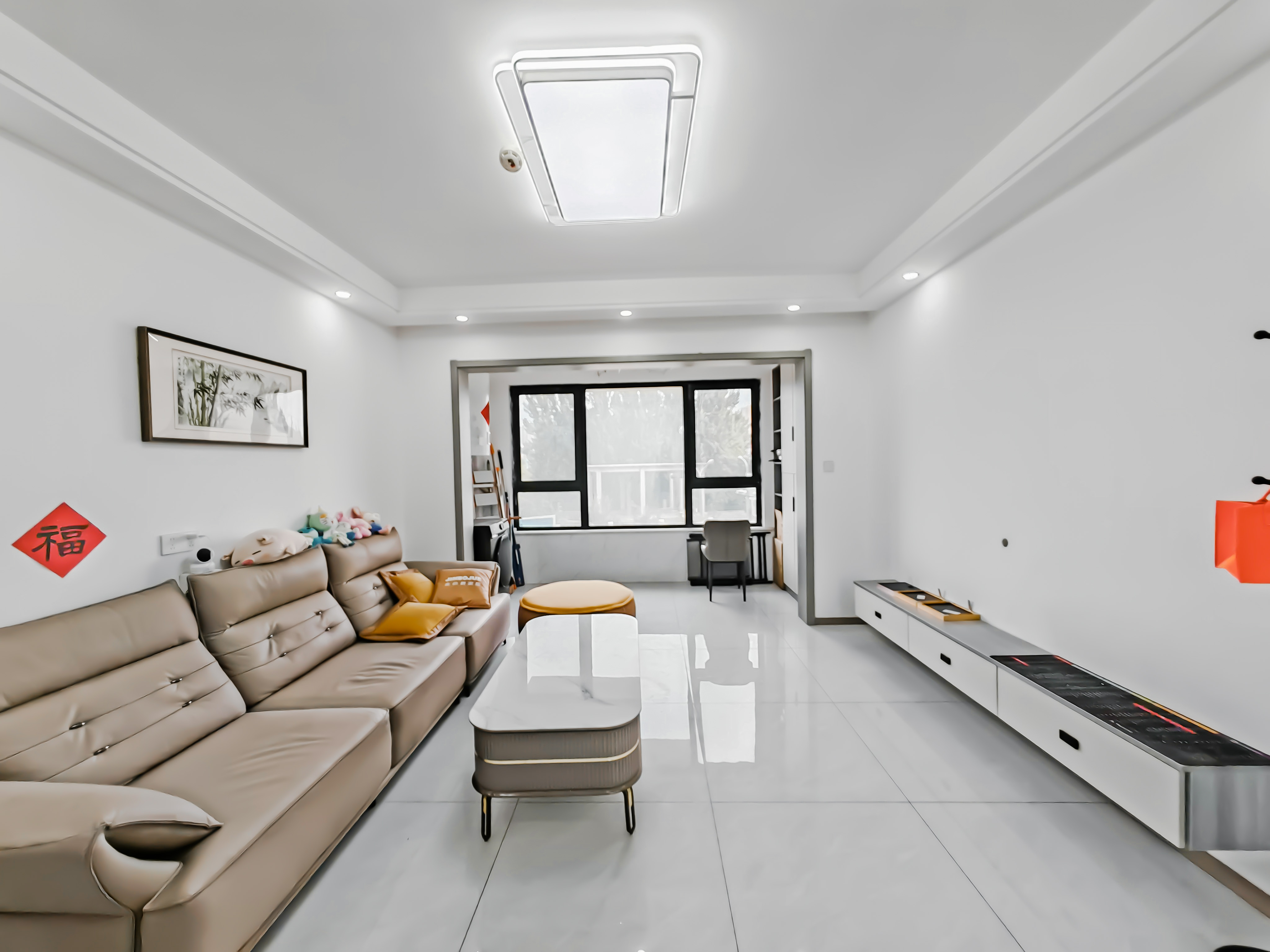  碧桂园·凤凰壹品 南北