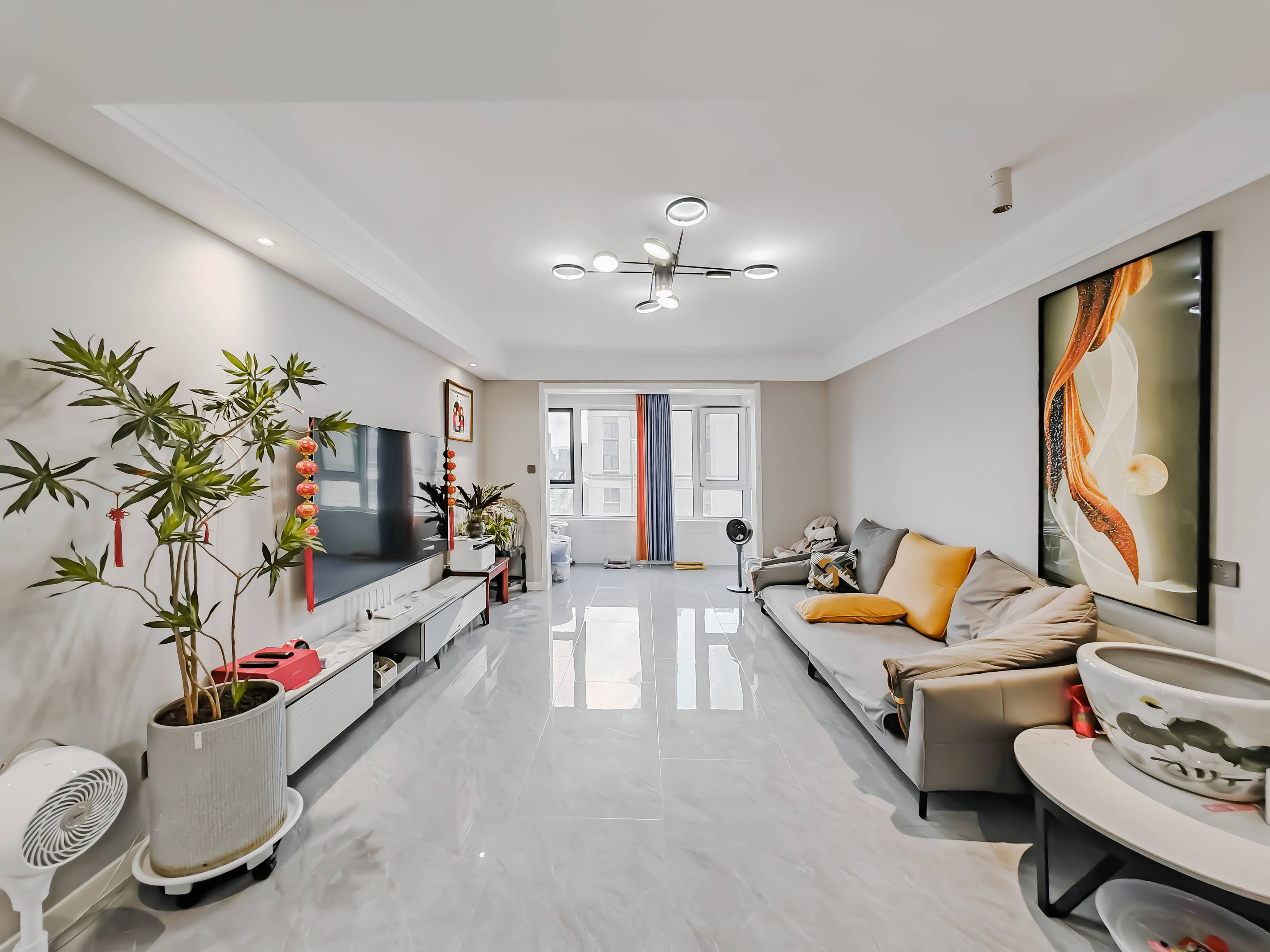  绿地华彤苑 南北