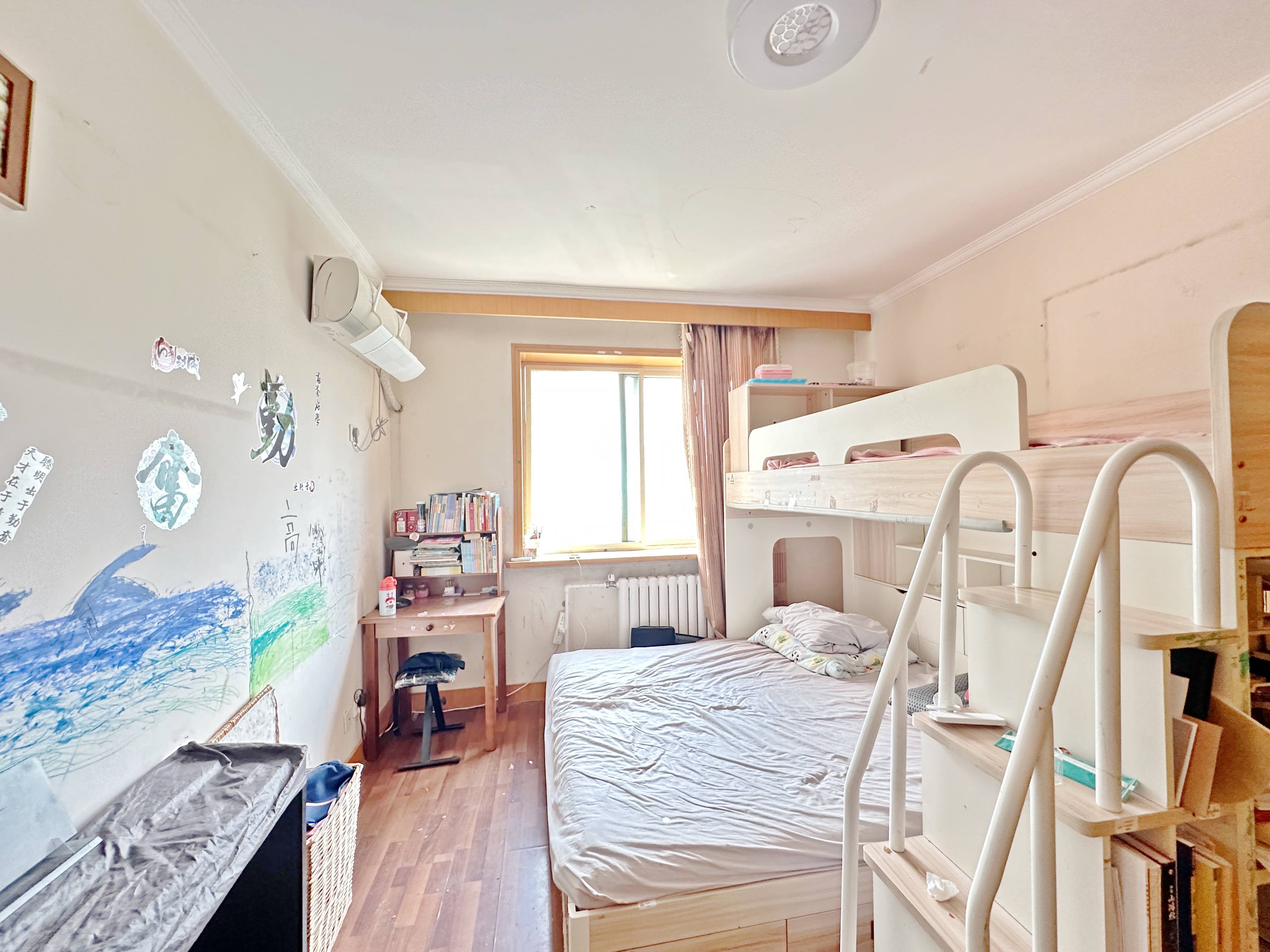 卧龙花园龙和苑