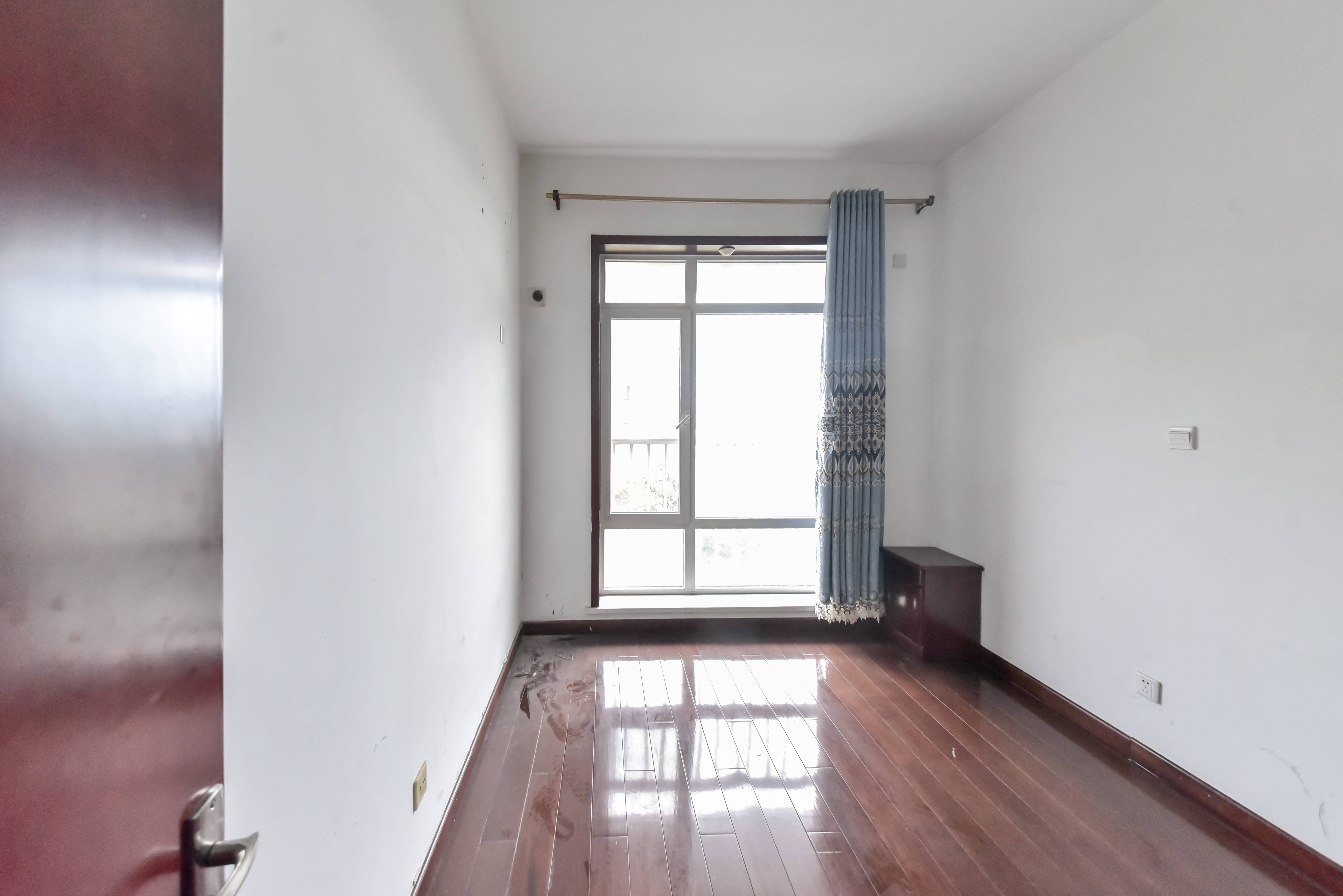 鲁信蟠龙山花园