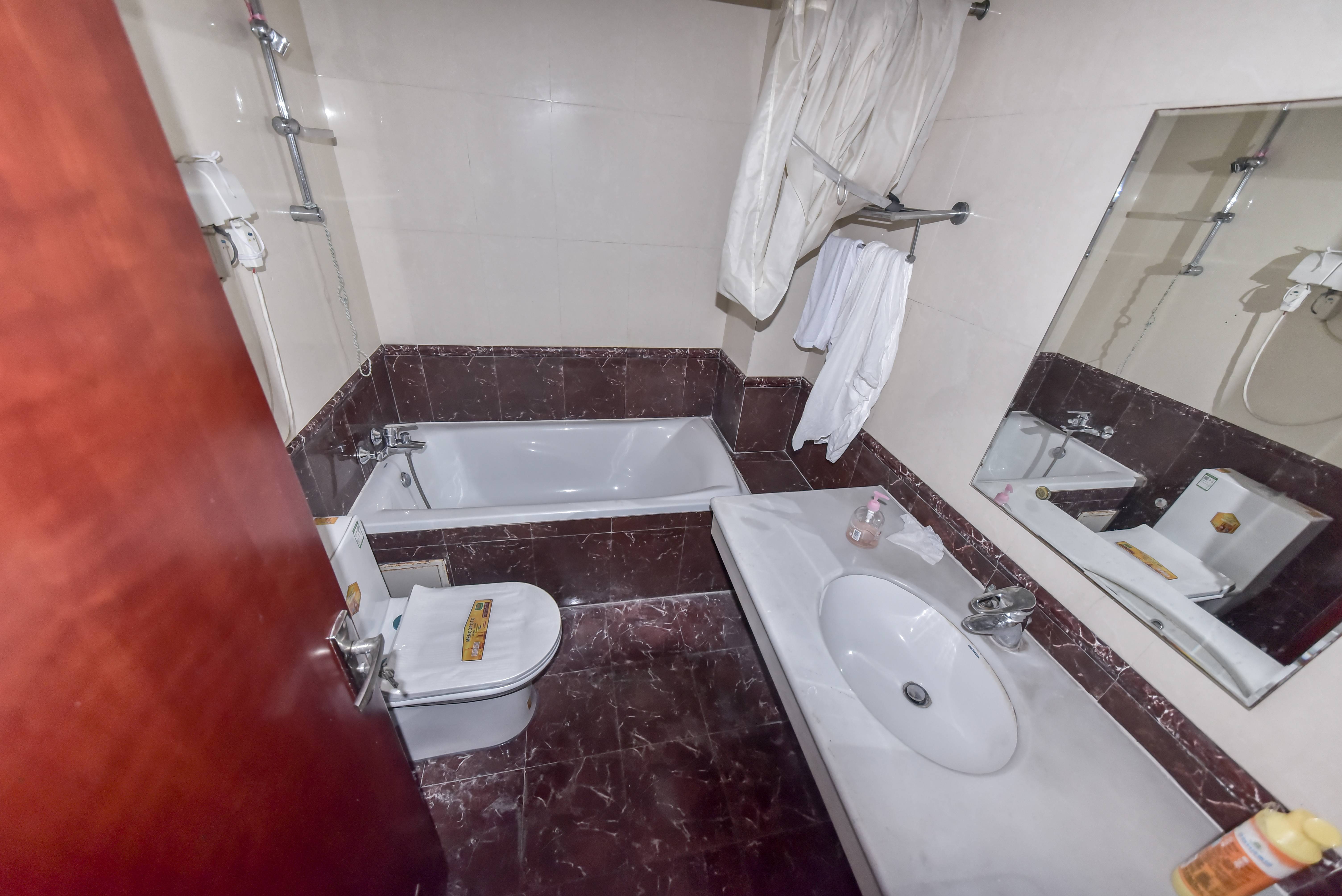 鲁信蟠龙山花园