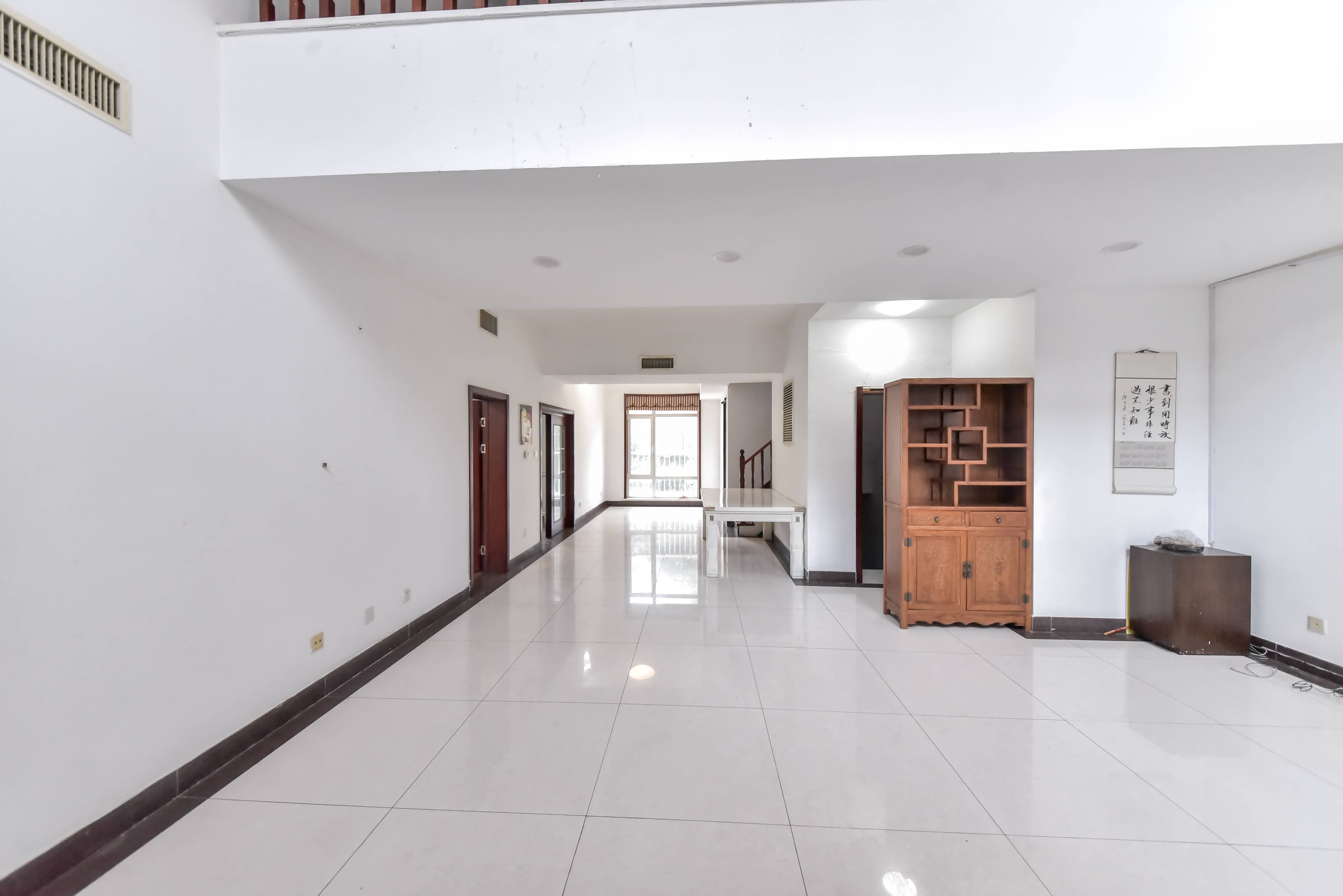 鲁信蟠龙山花园