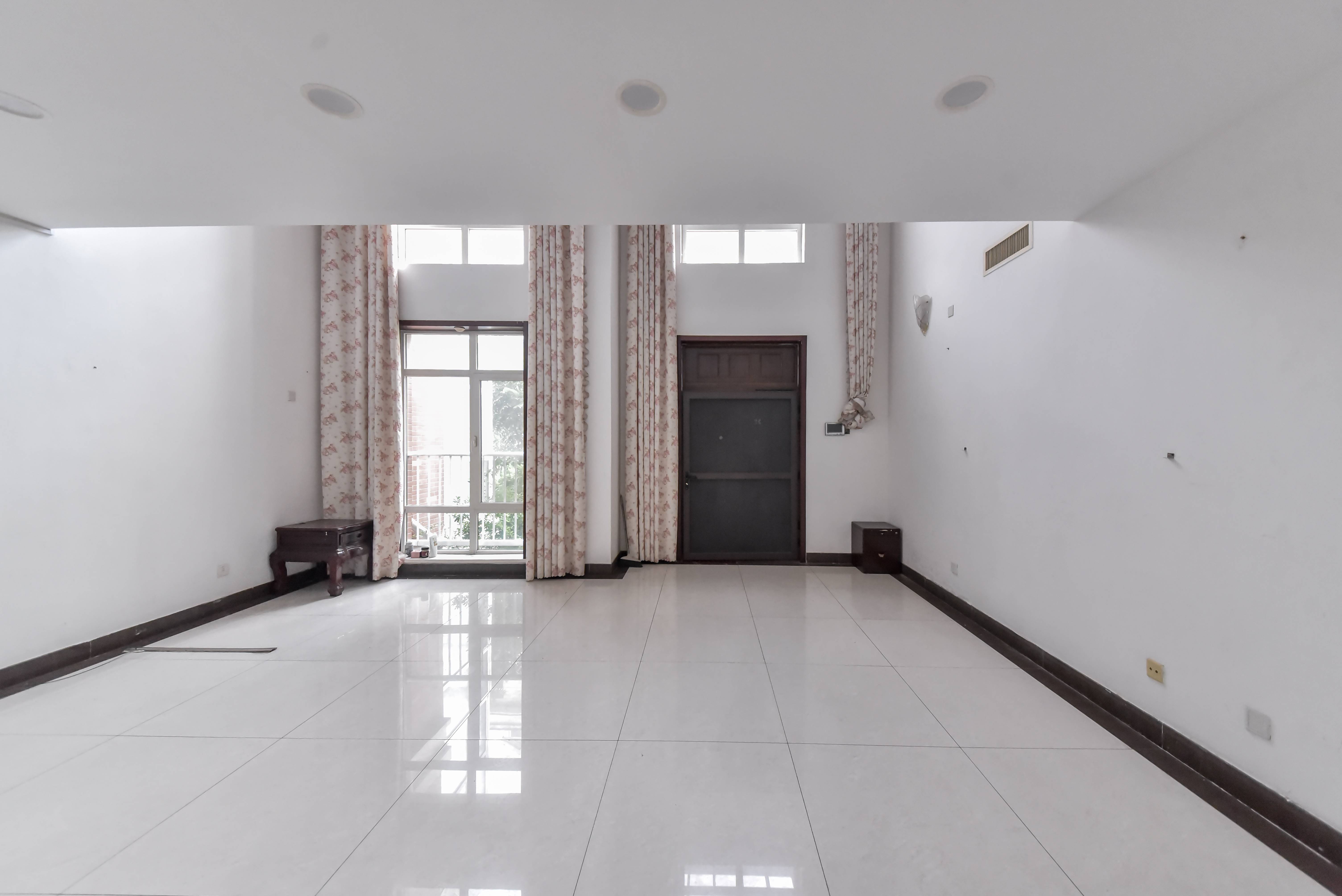 鲁信蟠龙山花园