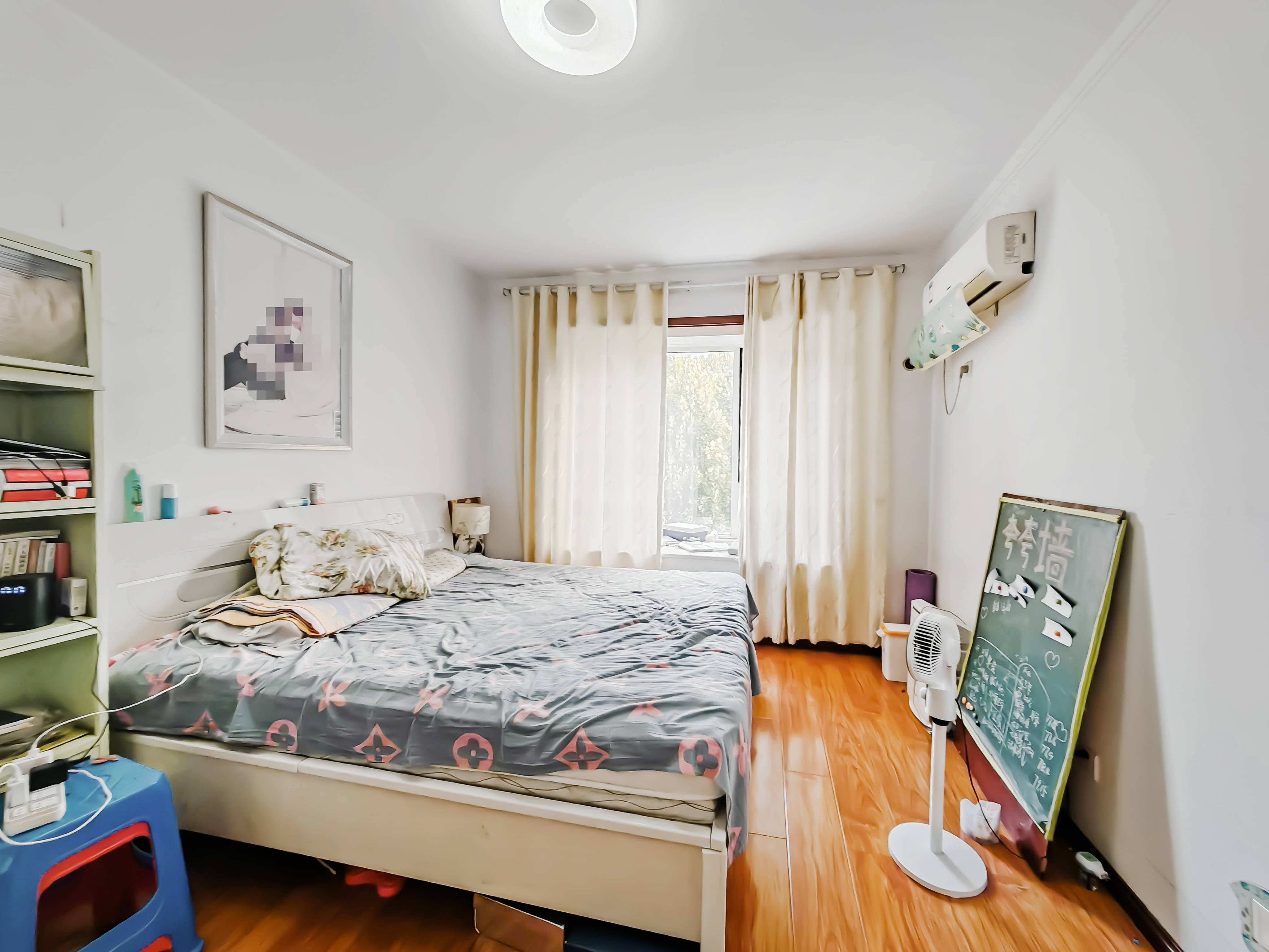 天鸿万象新天四区