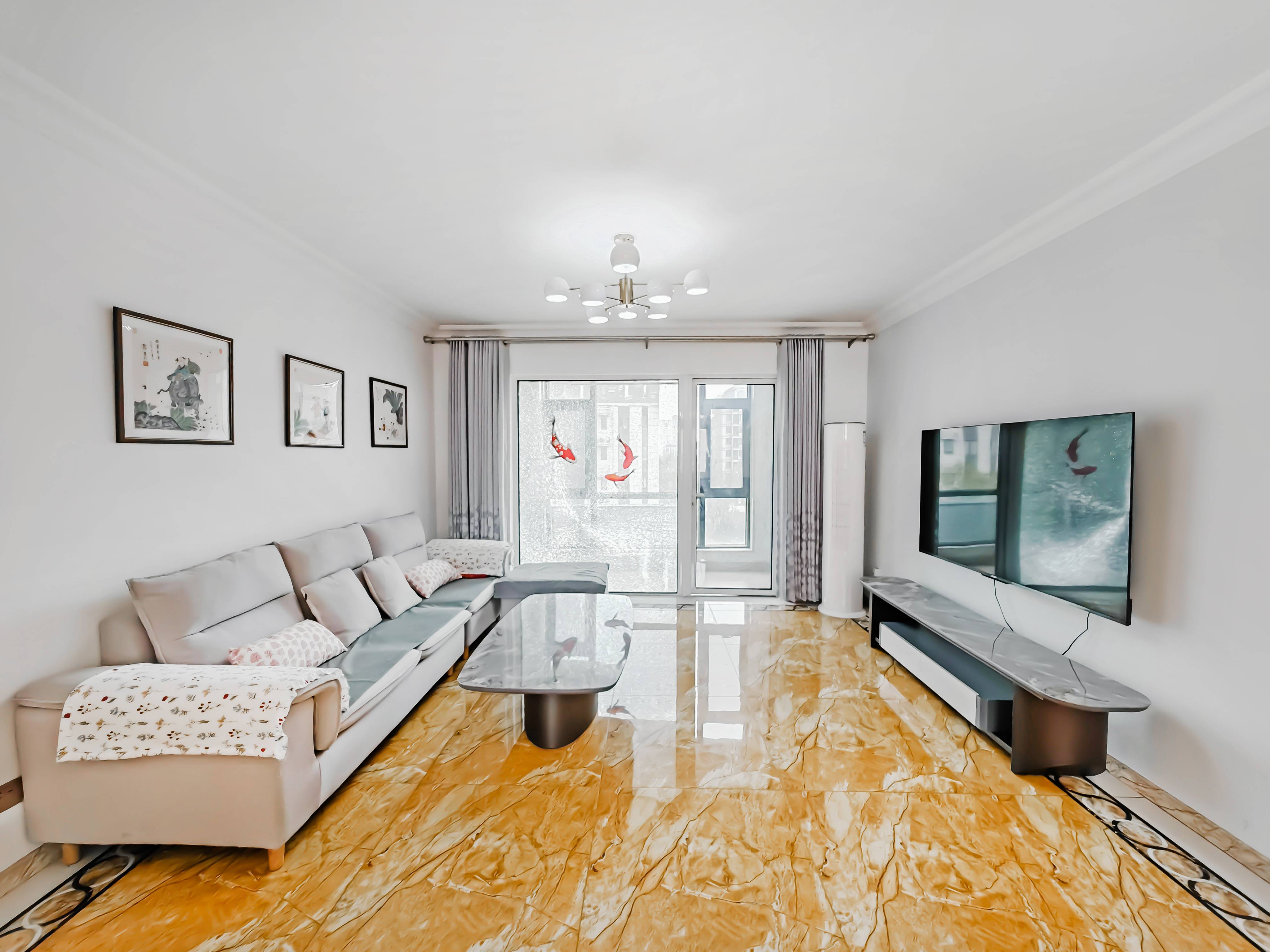  碧桂园凤凰首府 南北