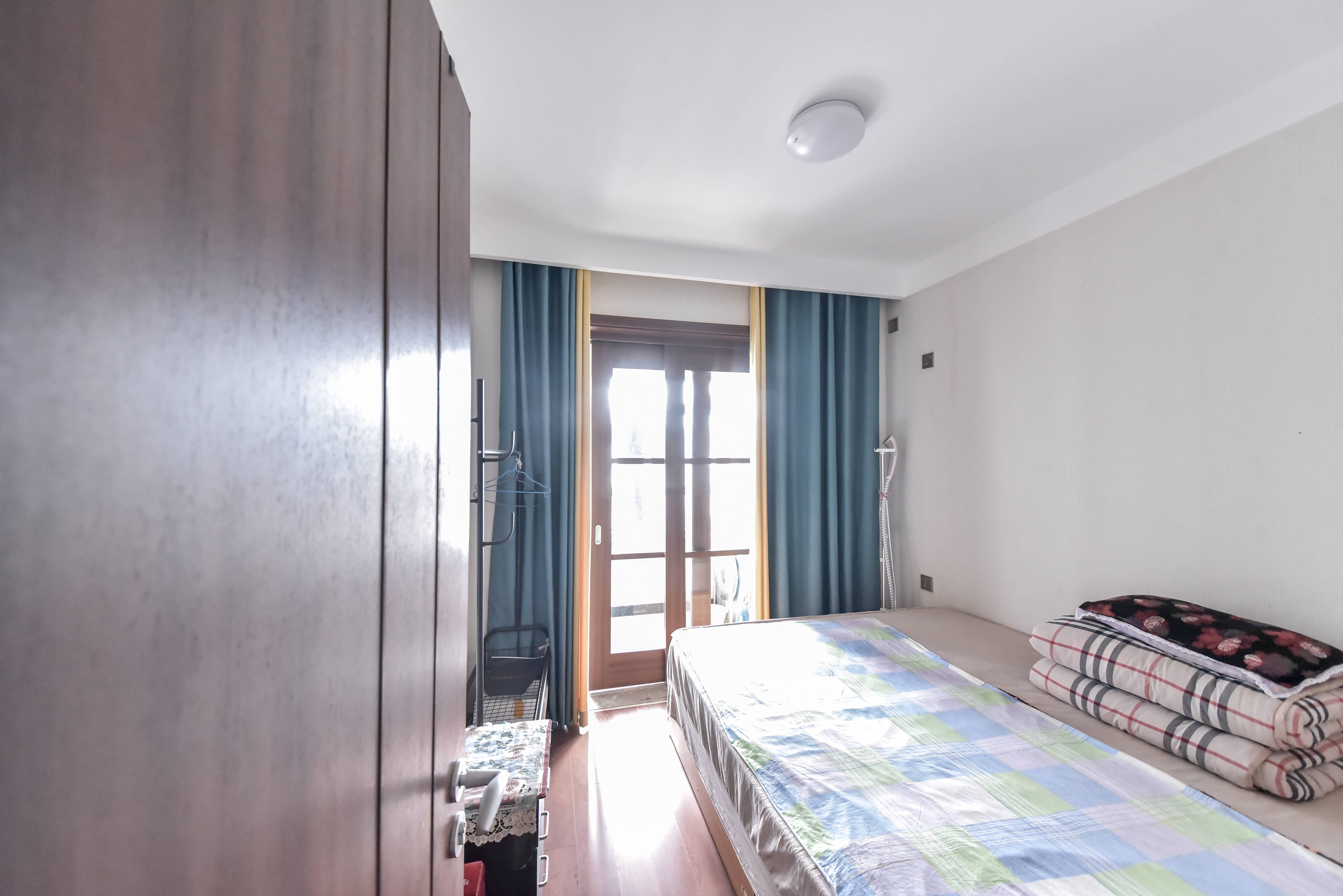 旭辉银盛泰金域蓝山