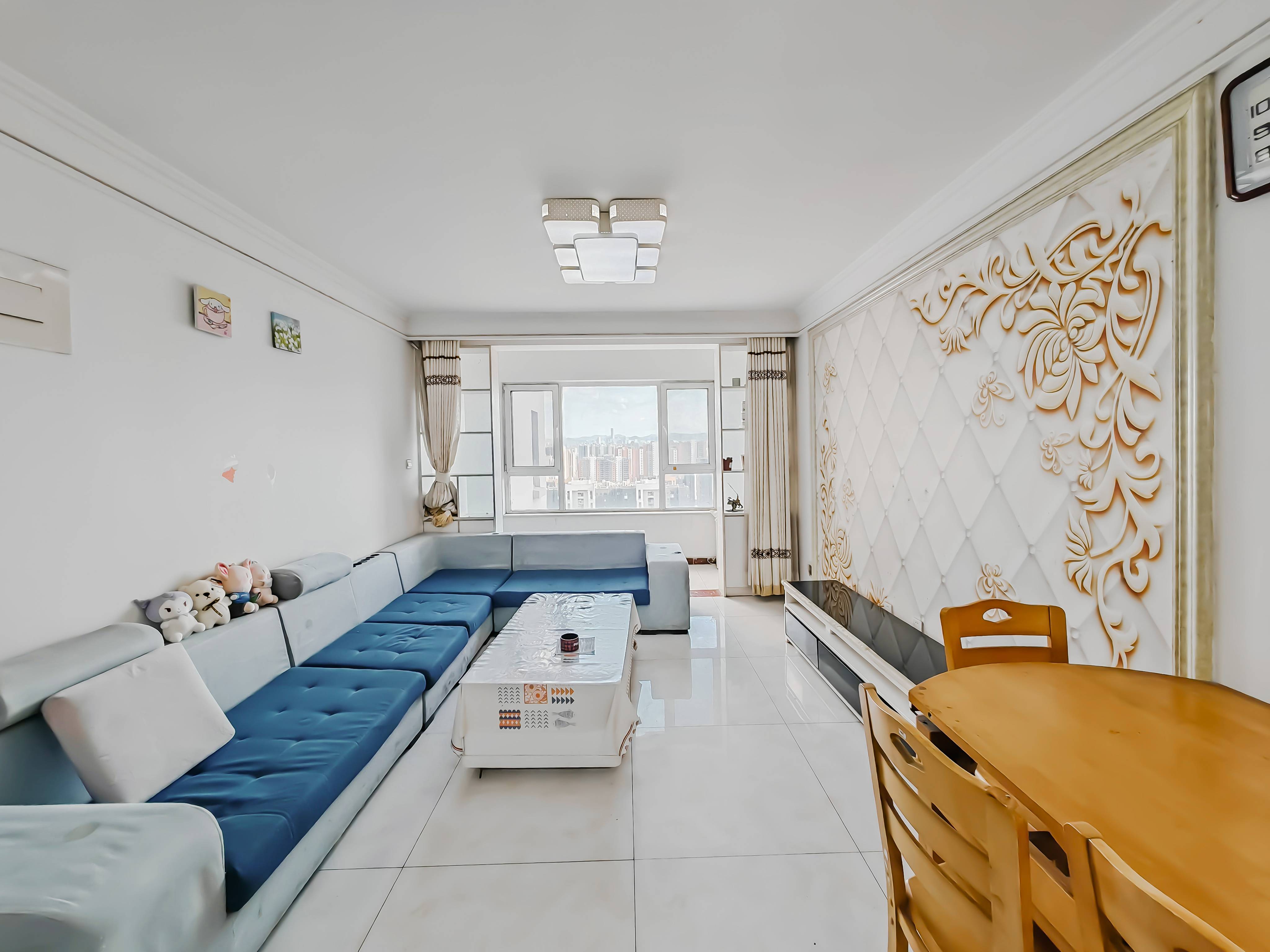  天鸿万象新天哈佛郡 南北