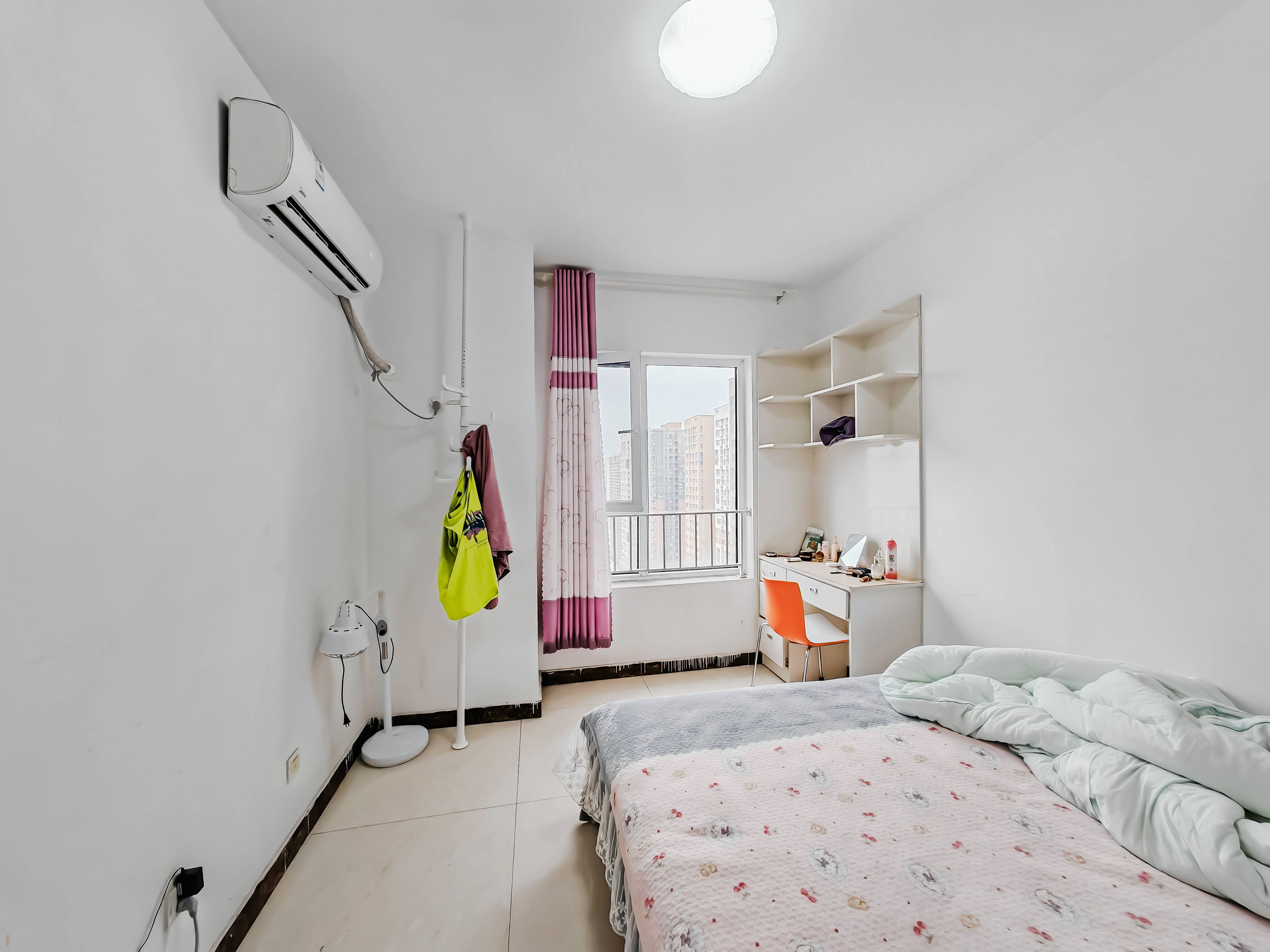 天鸿万象新天哈佛郡