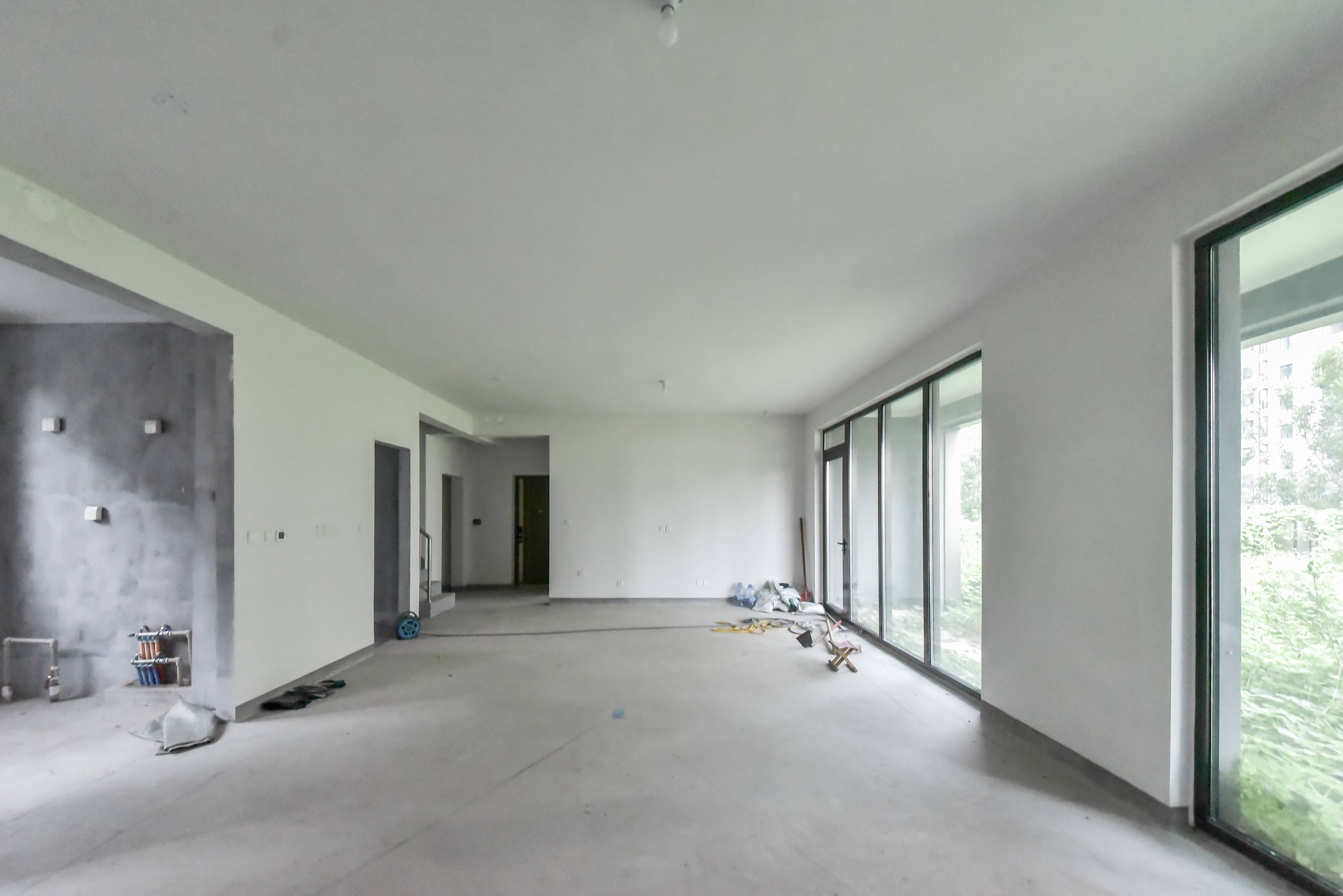  经十东路三山环抱太师椅御山台下叠落地窗带车位带140平院子