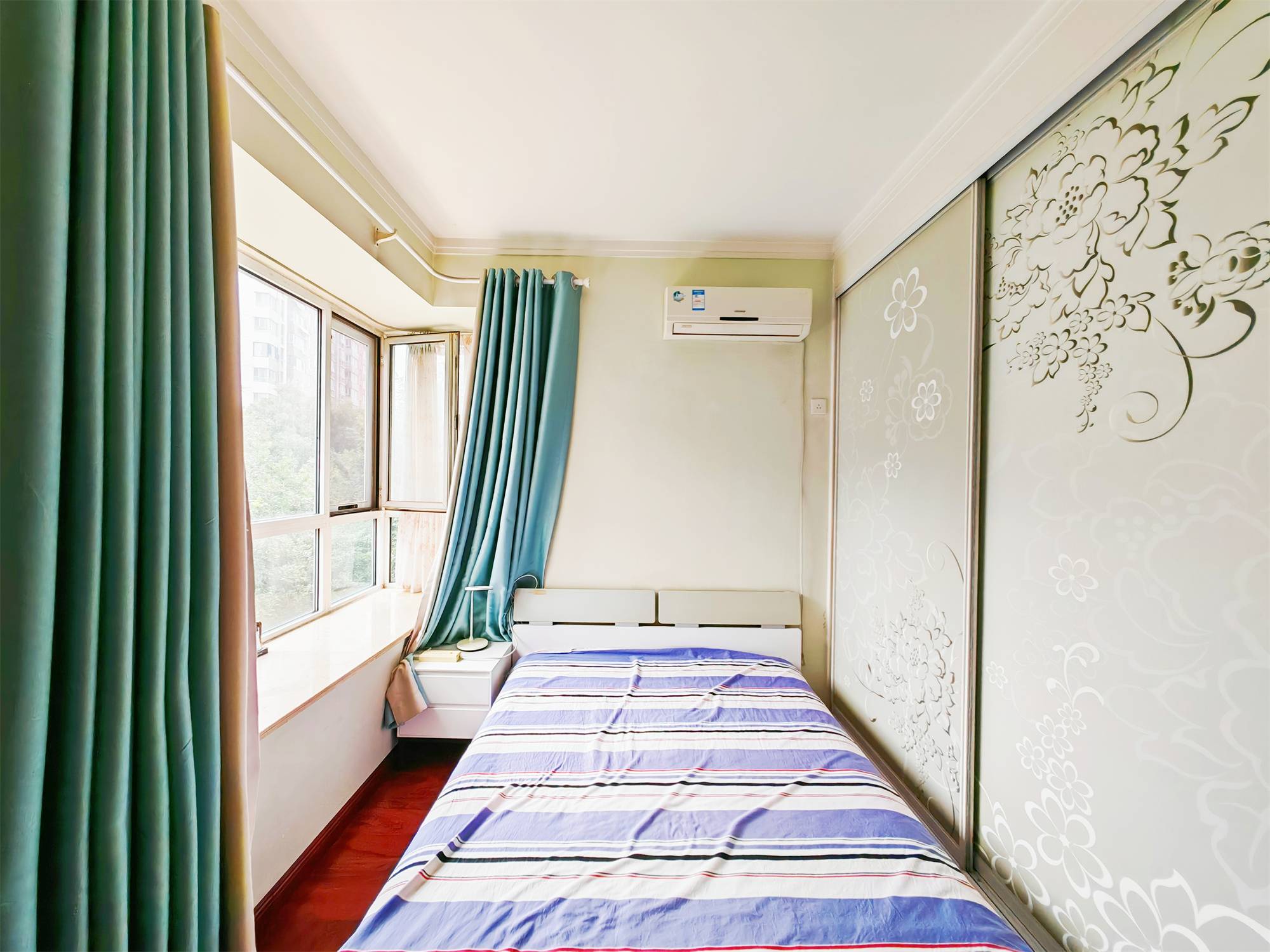 鲁能领秀城B区（十一区）