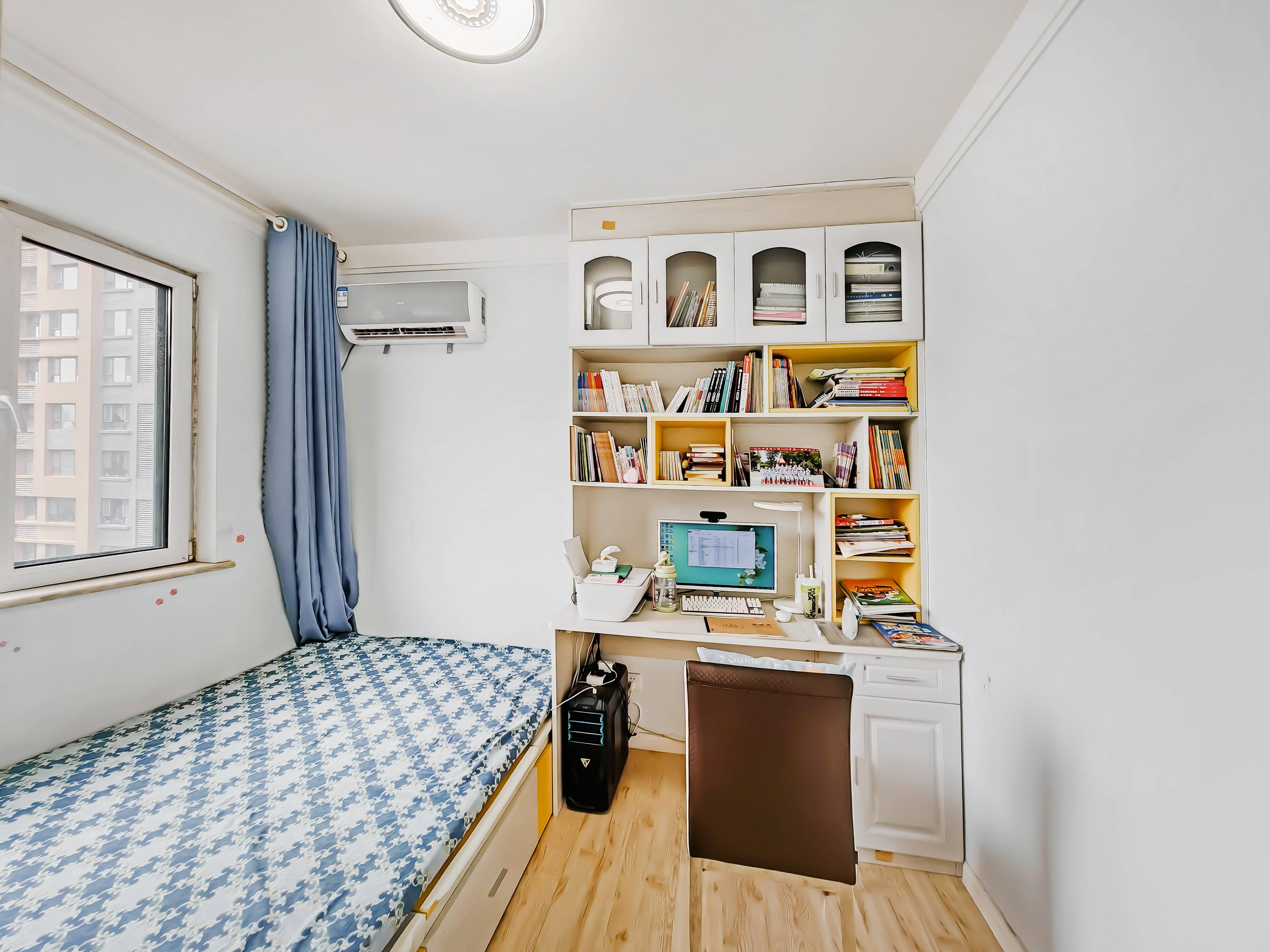 天鸿万象新天哈佛郡