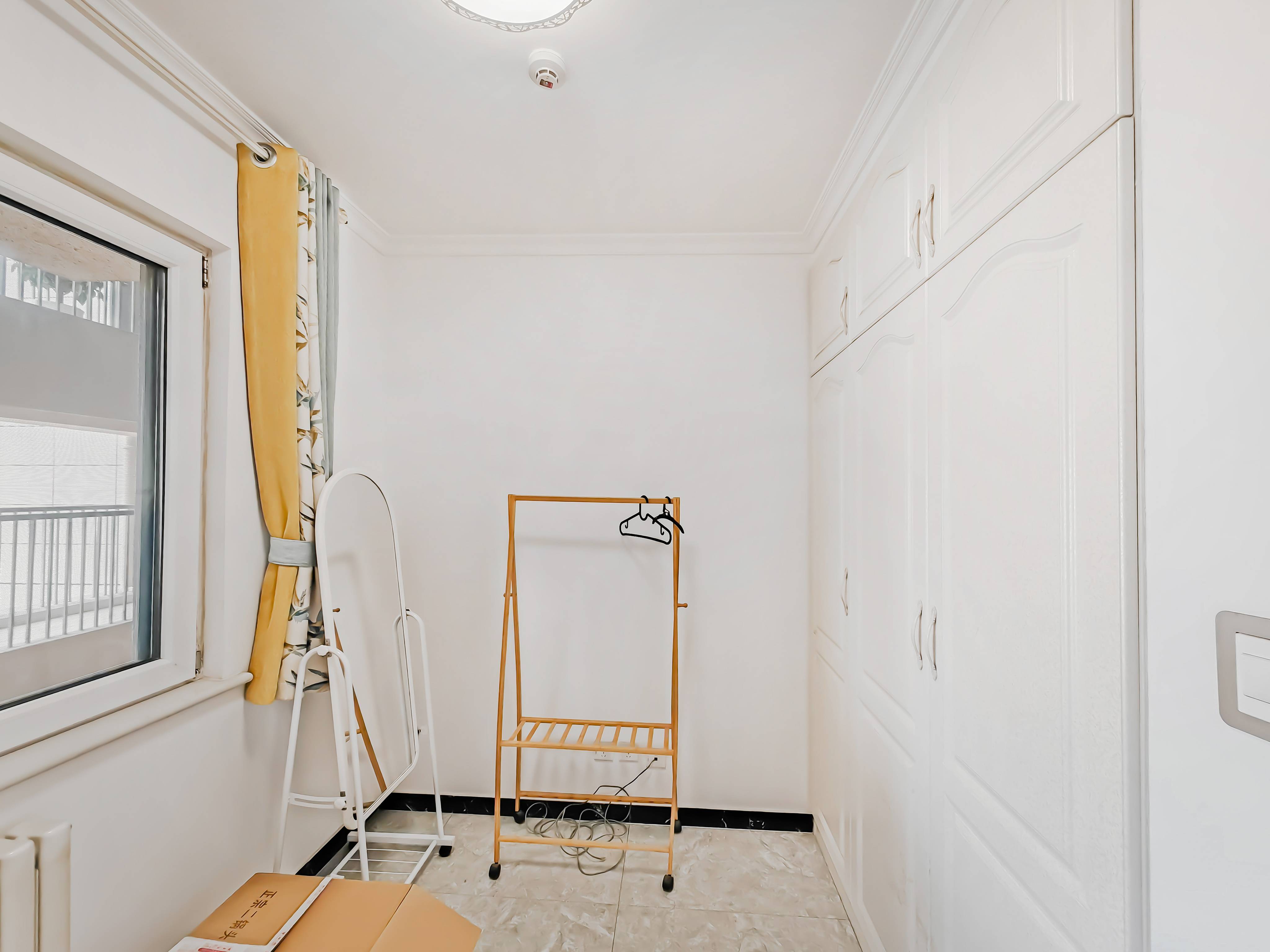 天鸿万象新天万卷府