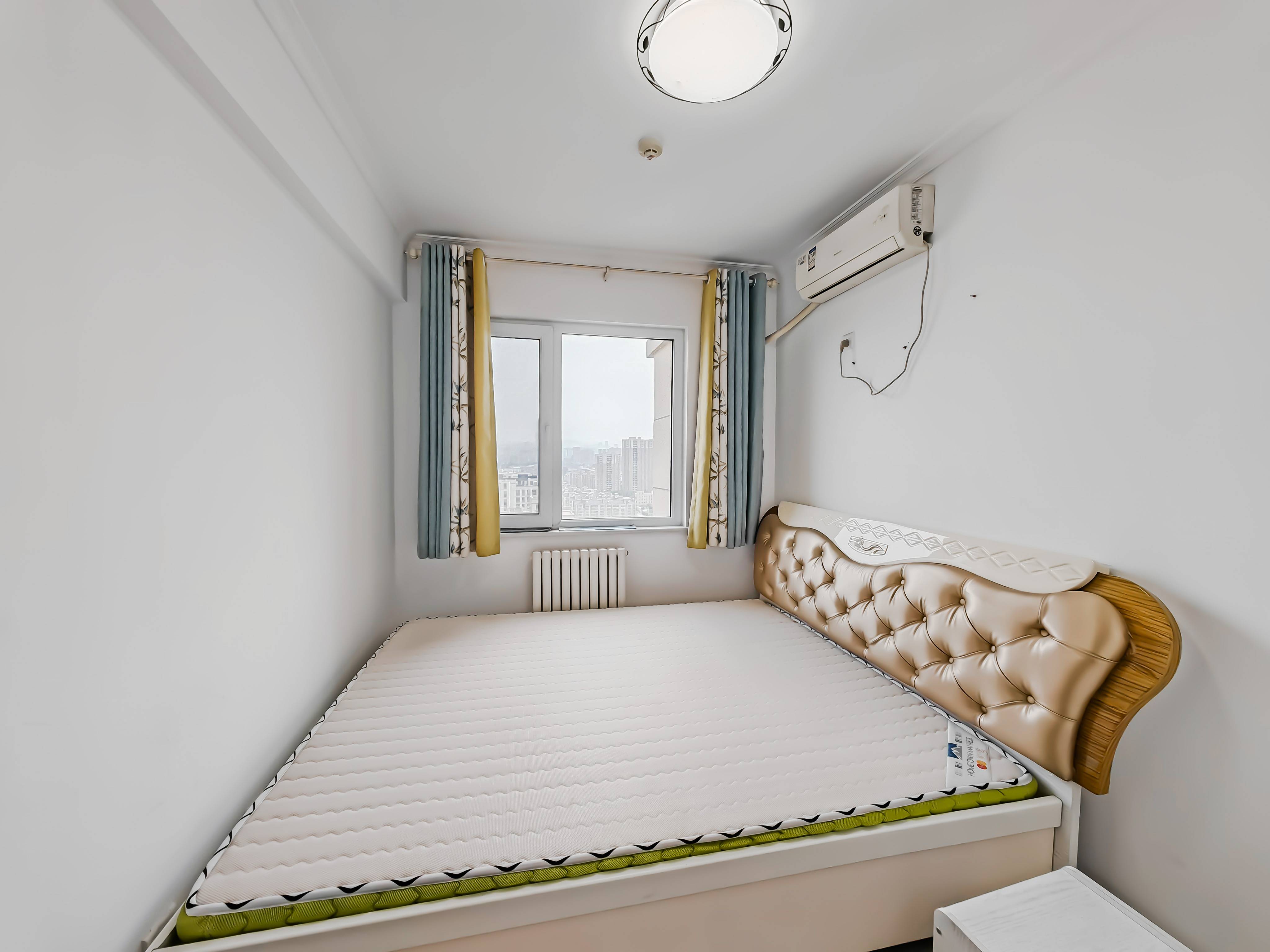 天鸿万象新天万卷府