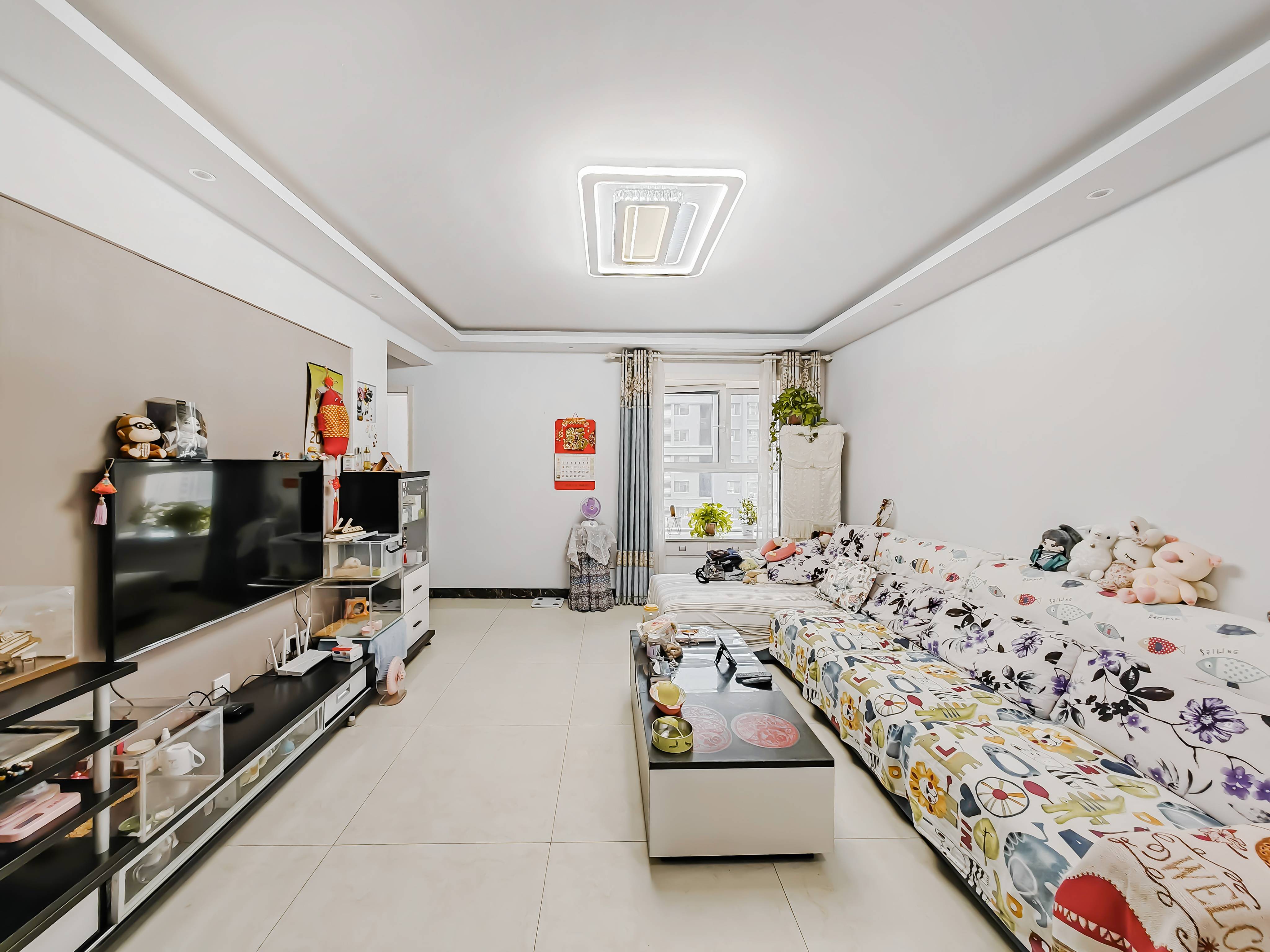 天鸿万象新天理想郡