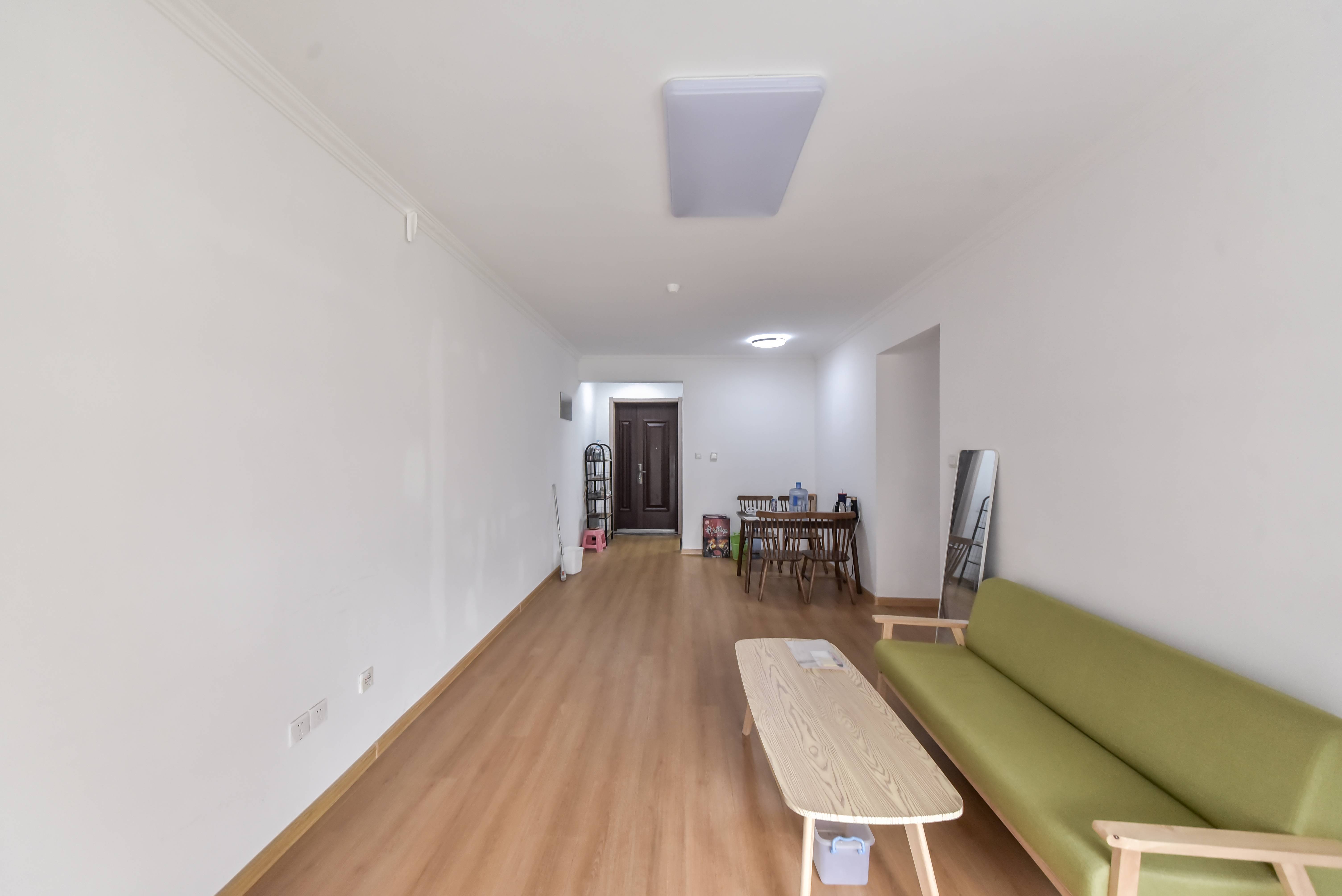  鲁商金茂悦府 南北