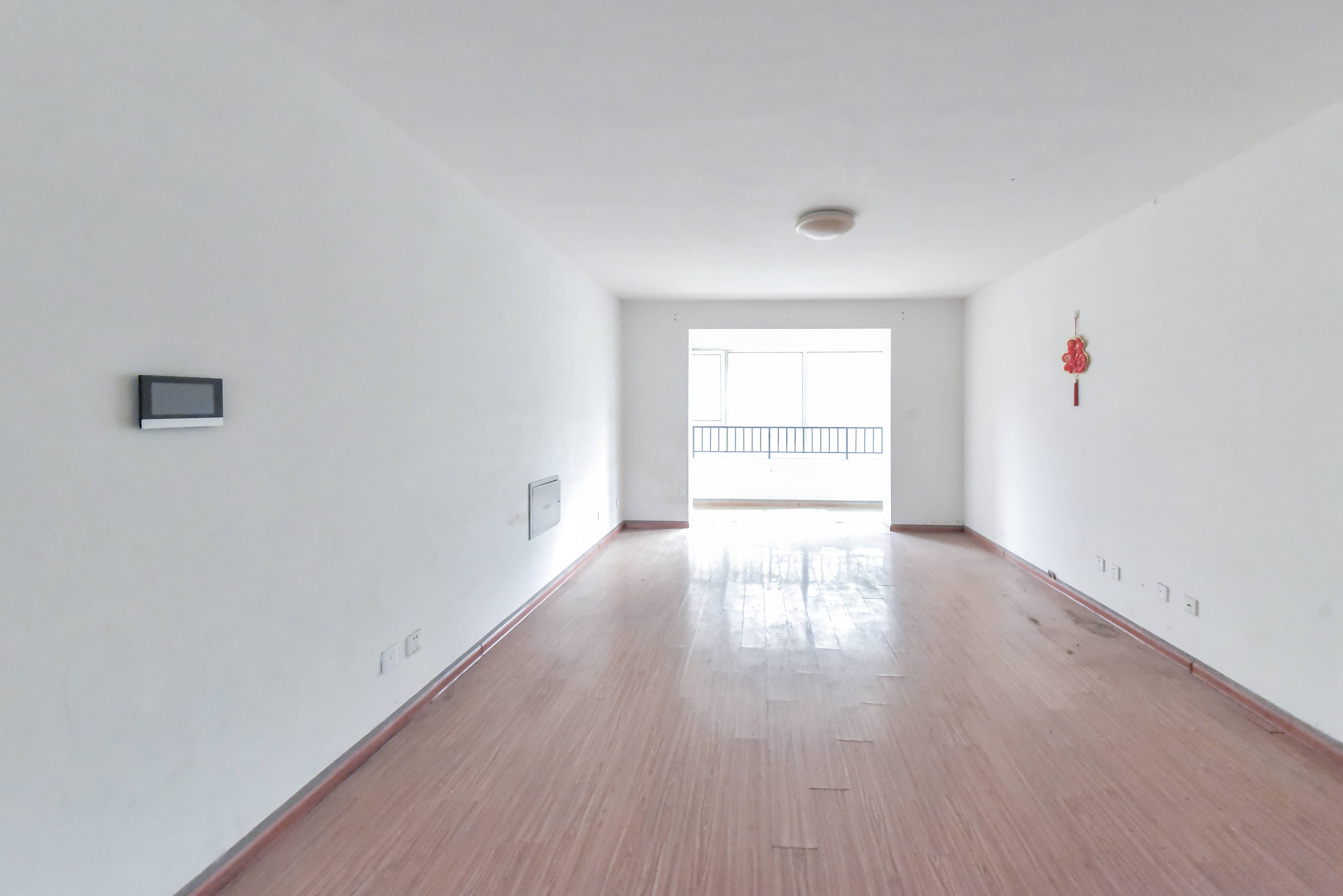  银丰唐郡玫瑰园 南北