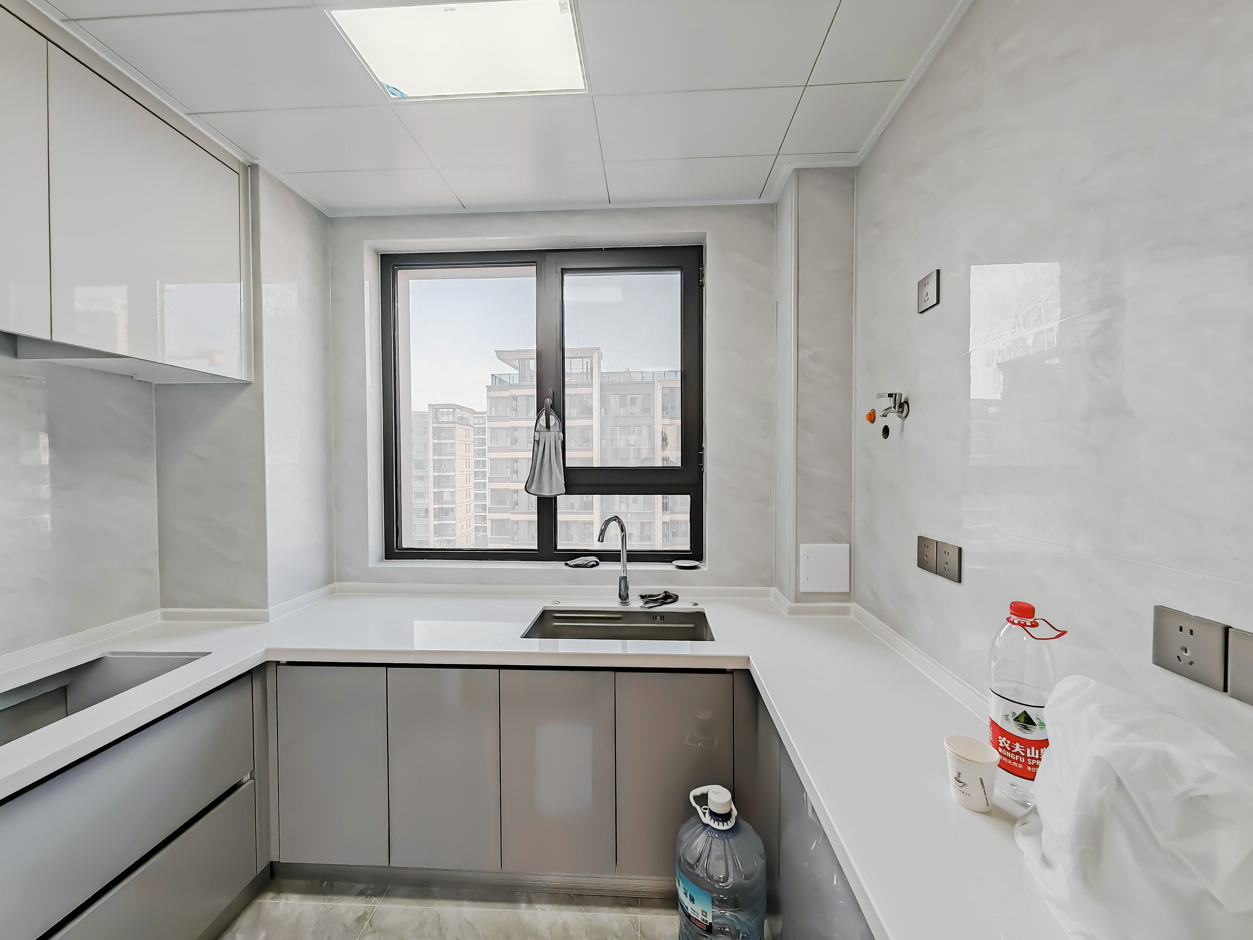 中建蔚蓝之城樱花里