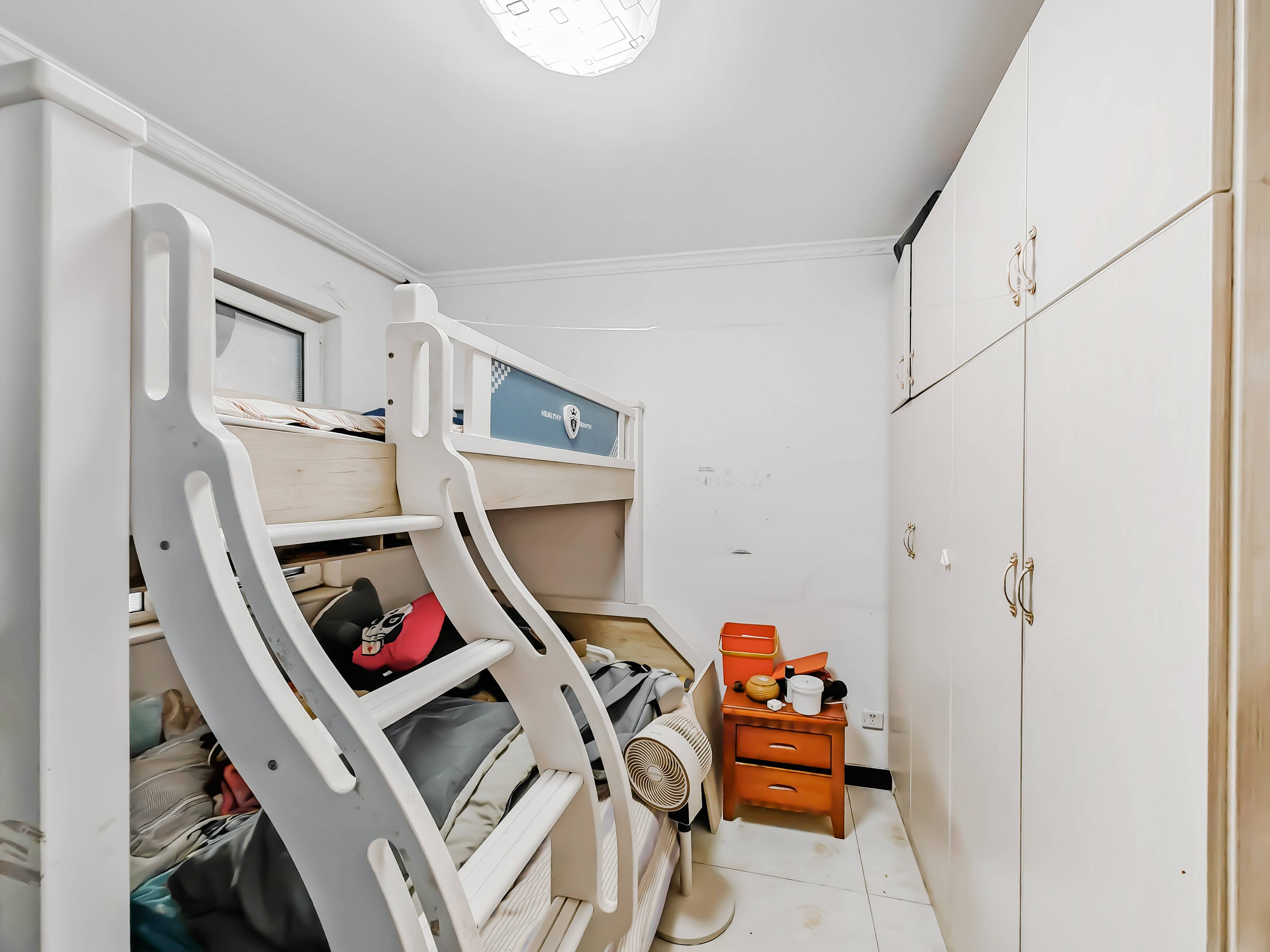 天鸿万象新天剑桥郡