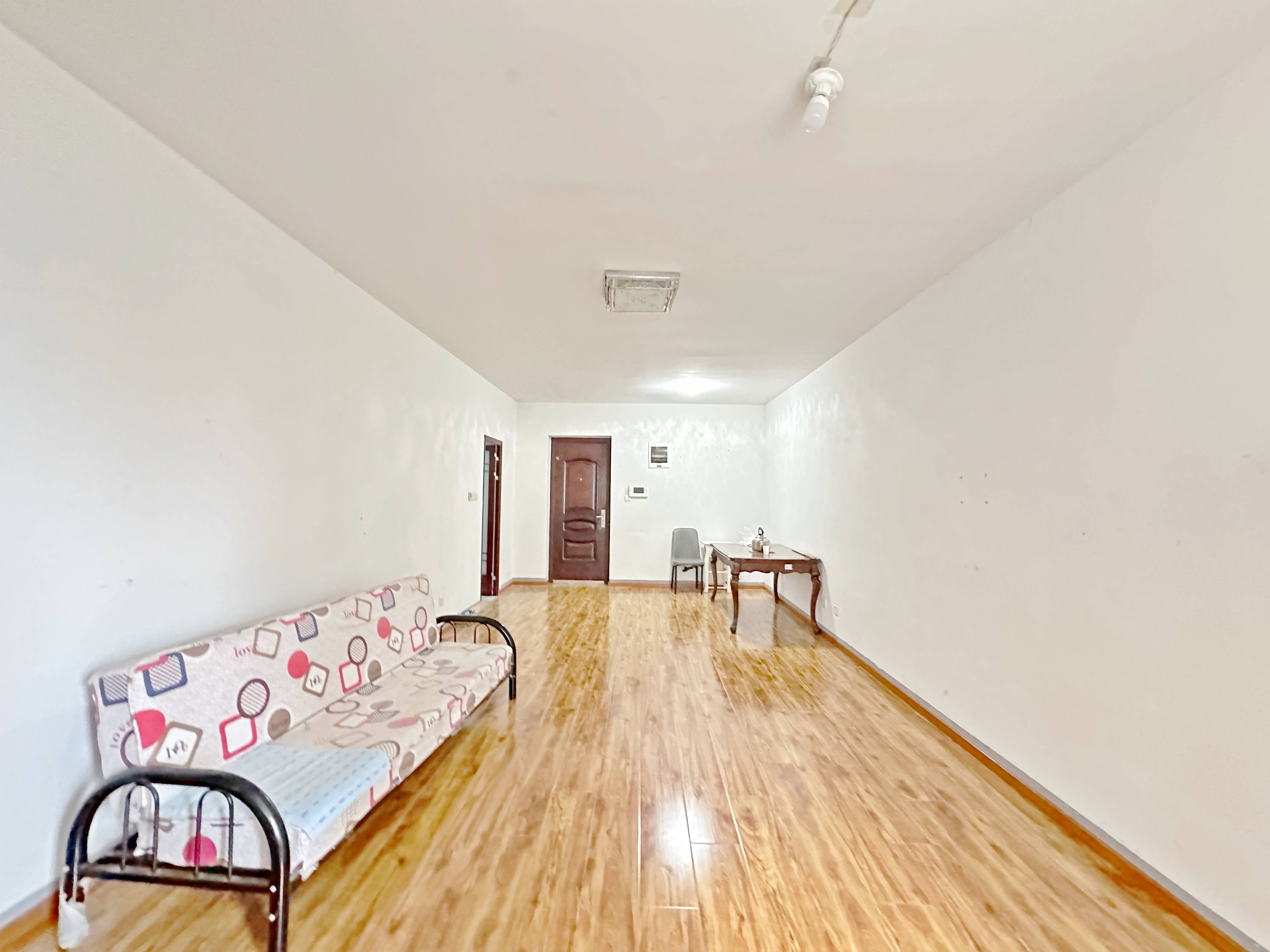  绿地新里卢浮公馆 南北