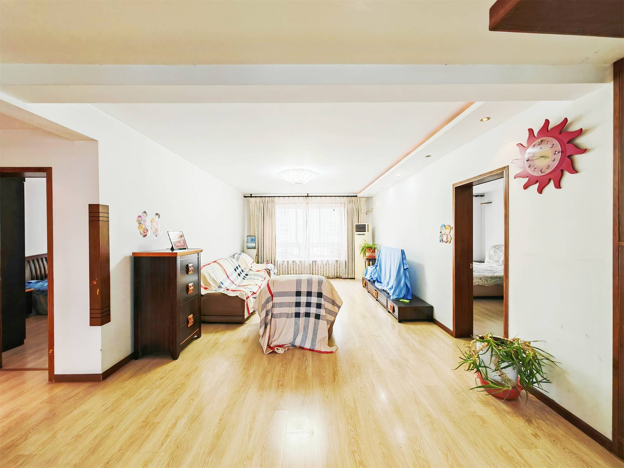  伟东新都（一区）贵都 南