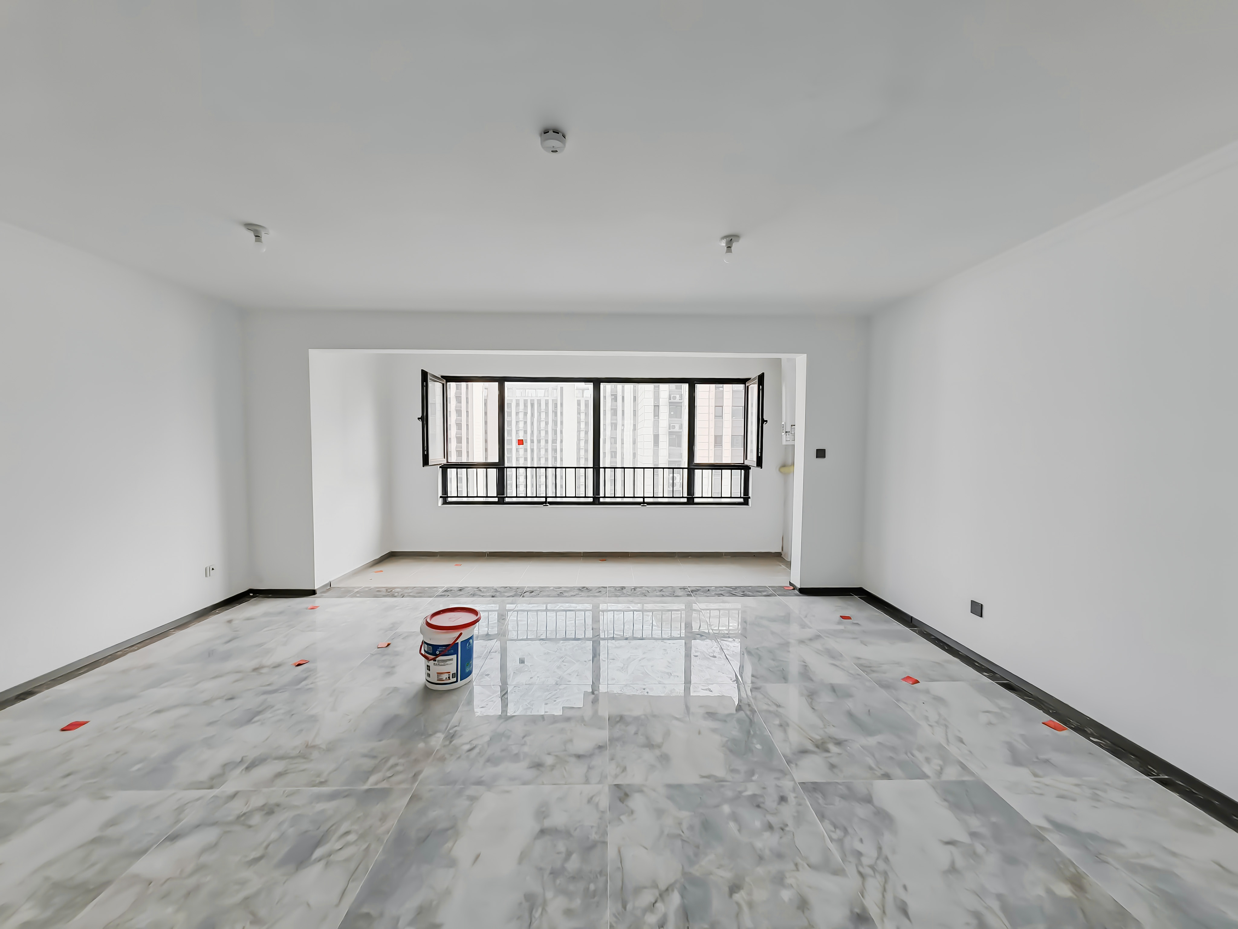  碧桂园·凤凰壹品 南北