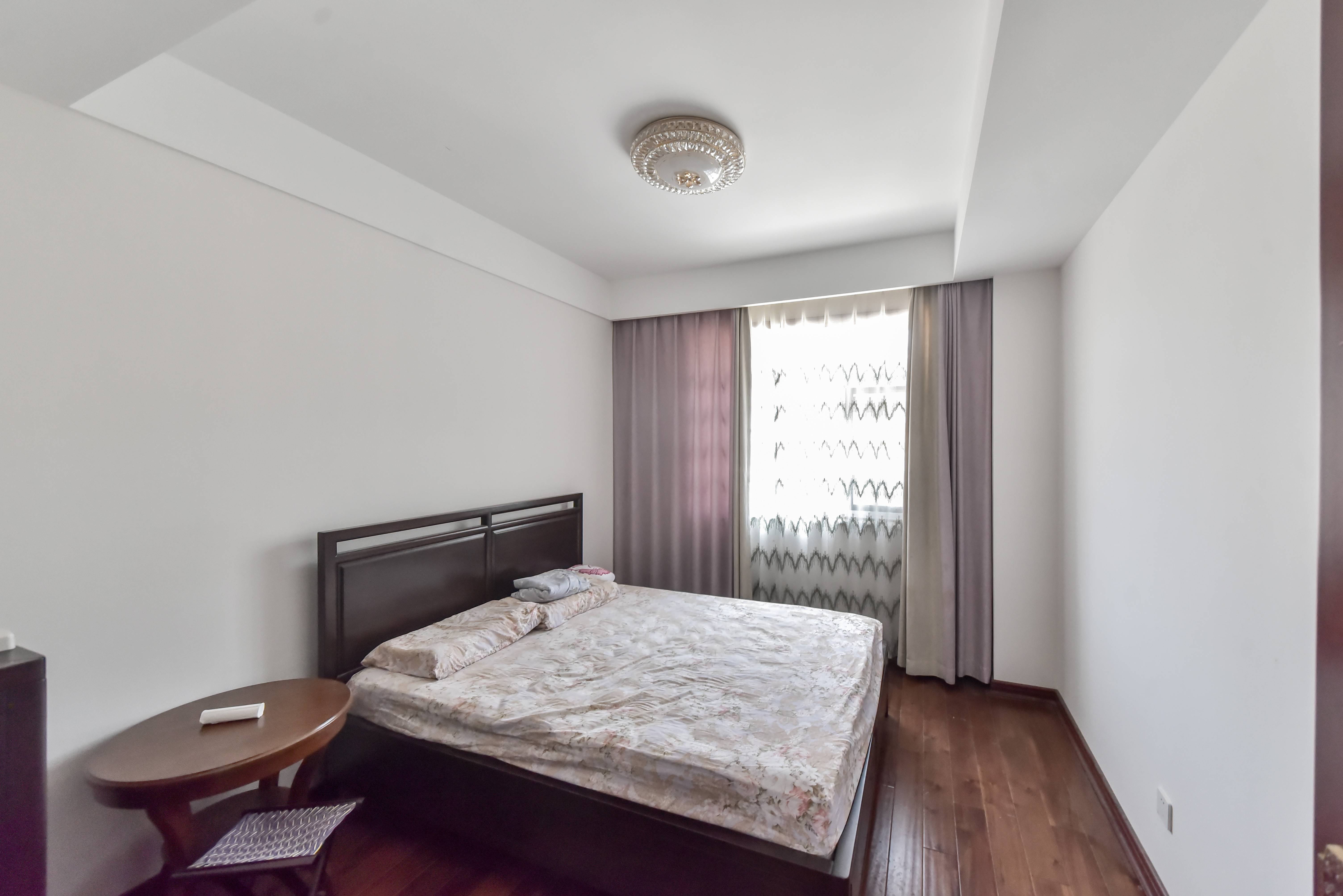 银丰唐郡玫瑰园