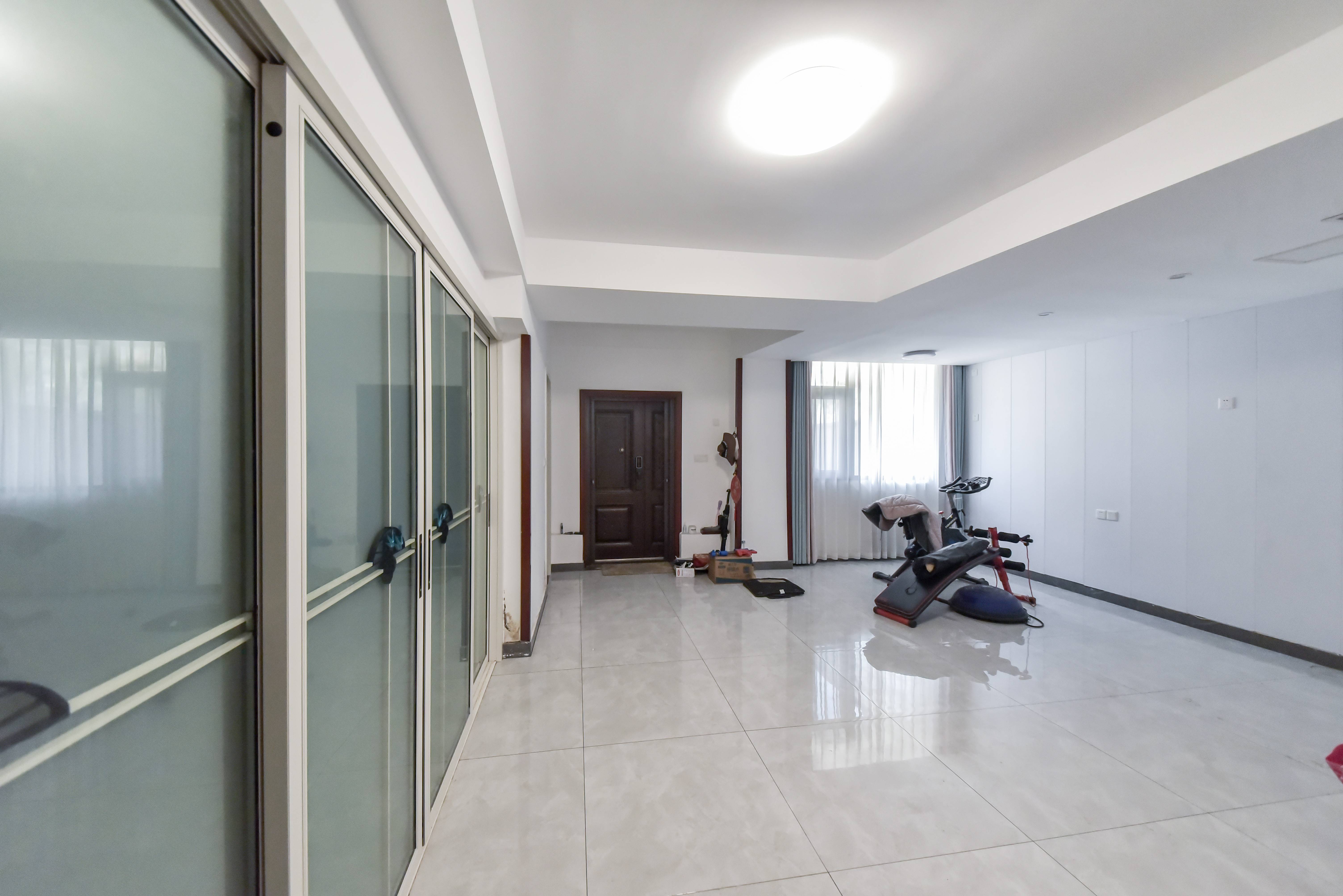 银丰唐郡玫瑰园