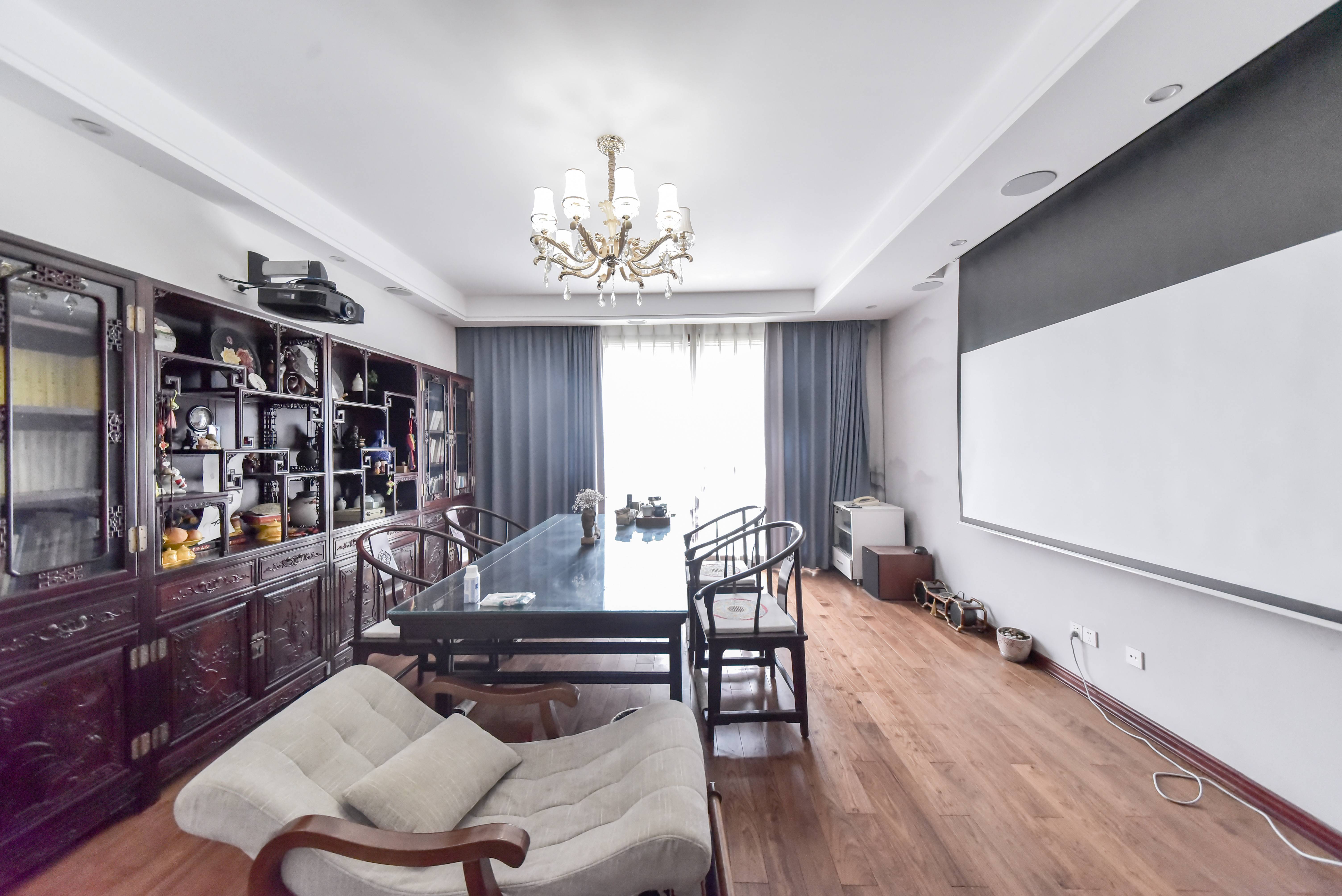 银丰唐郡玫瑰园