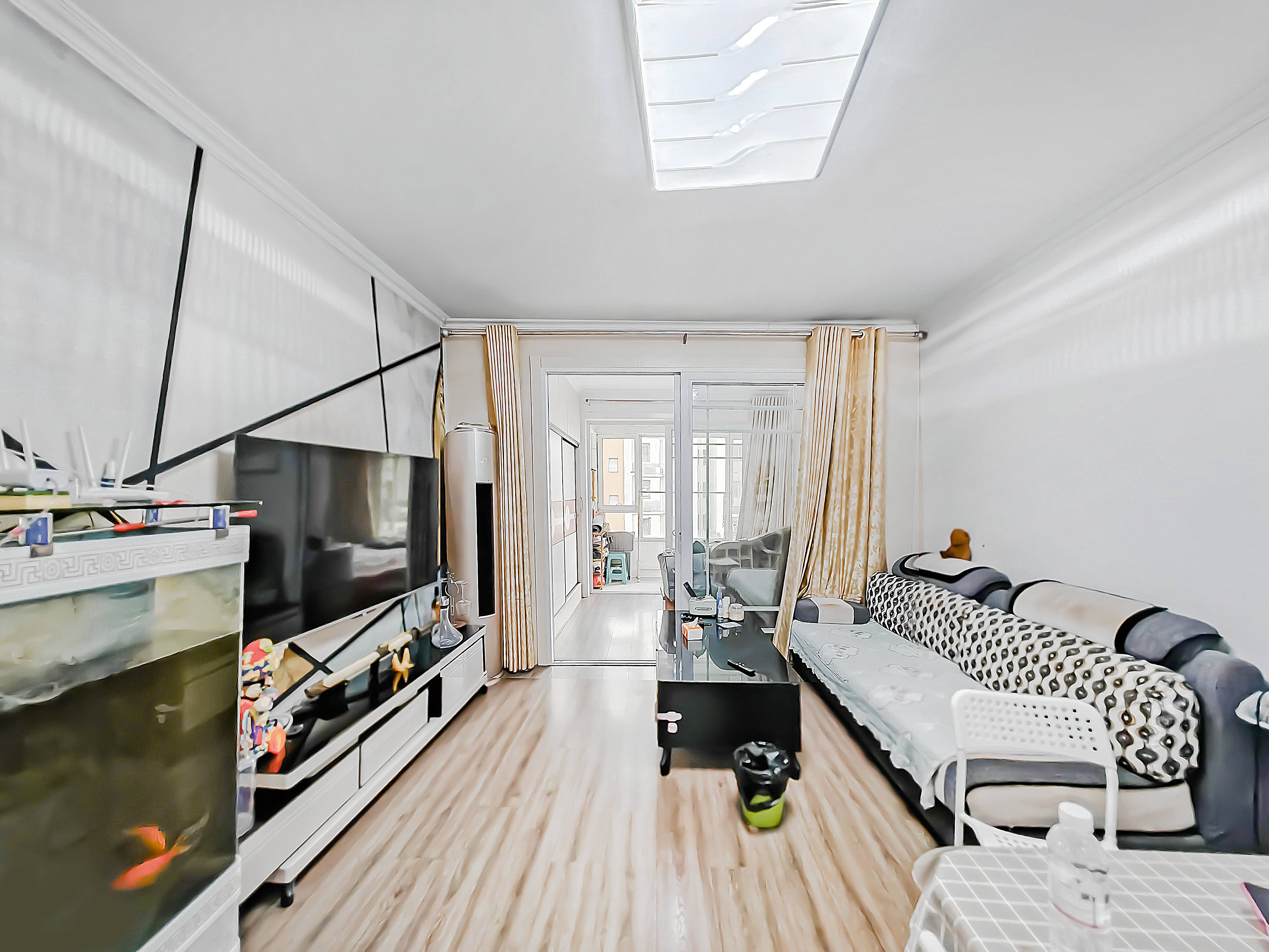 天鸿万象新天四区