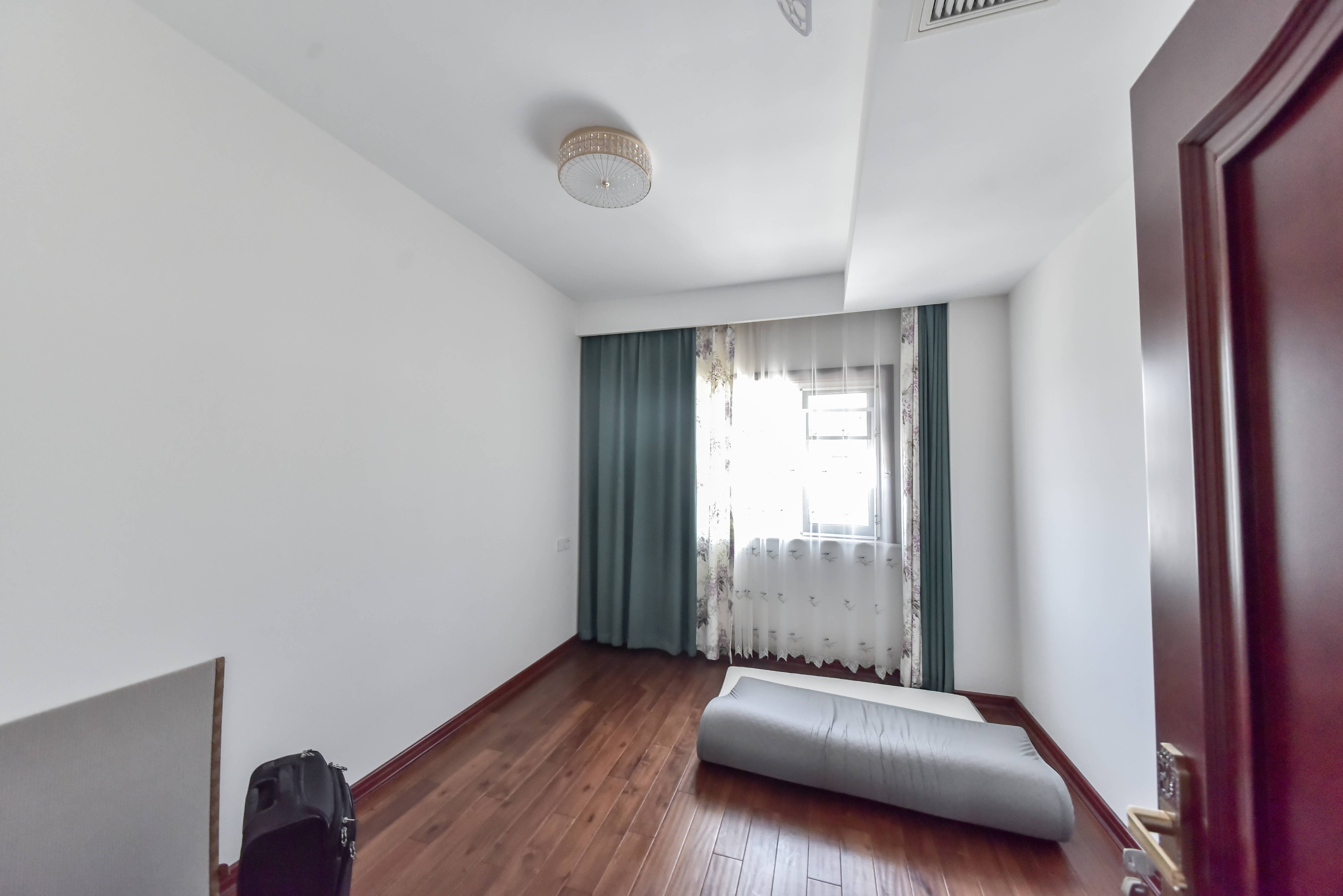 银丰唐郡玫瑰园