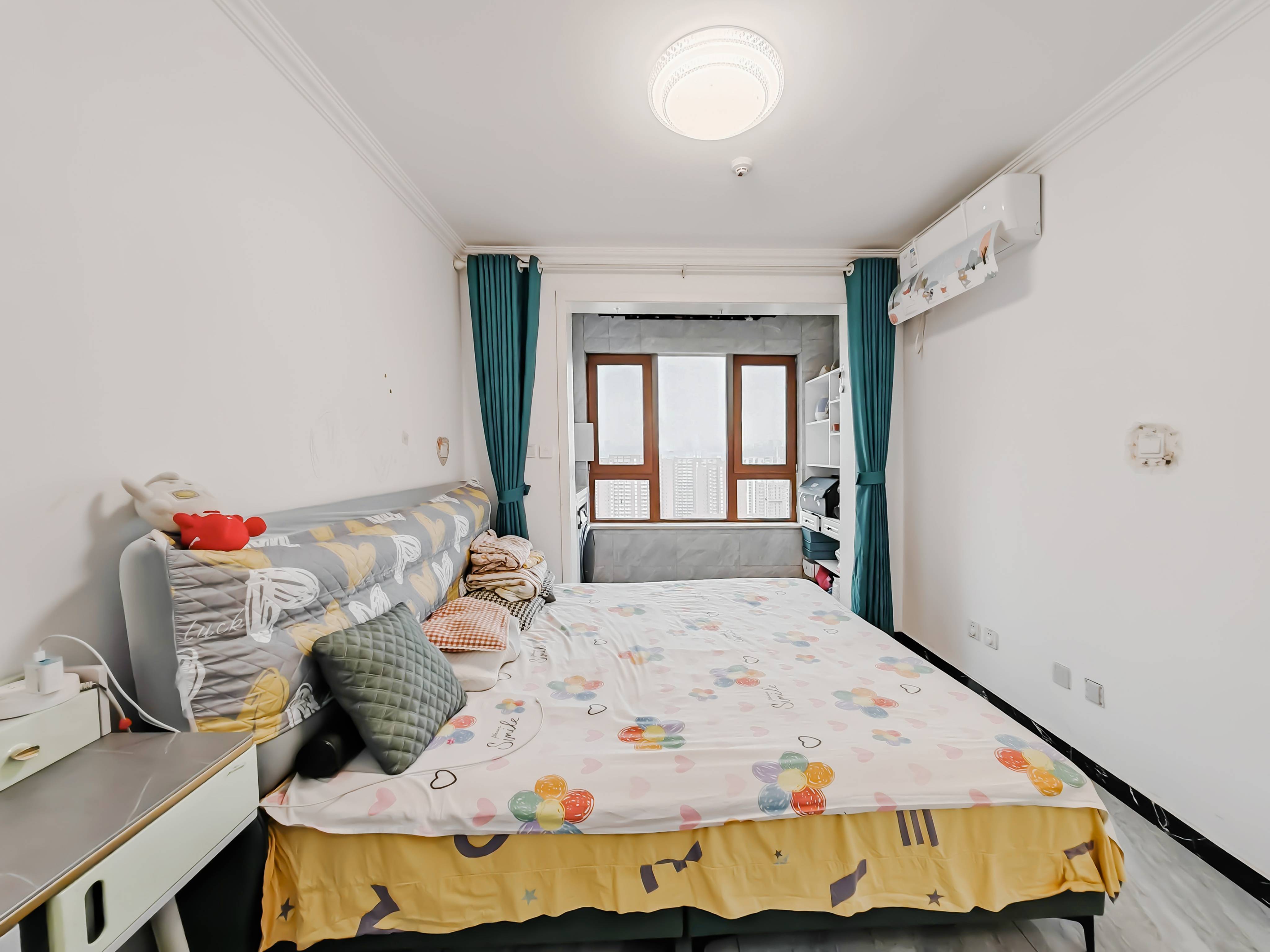 天鸿万象新天公园大道