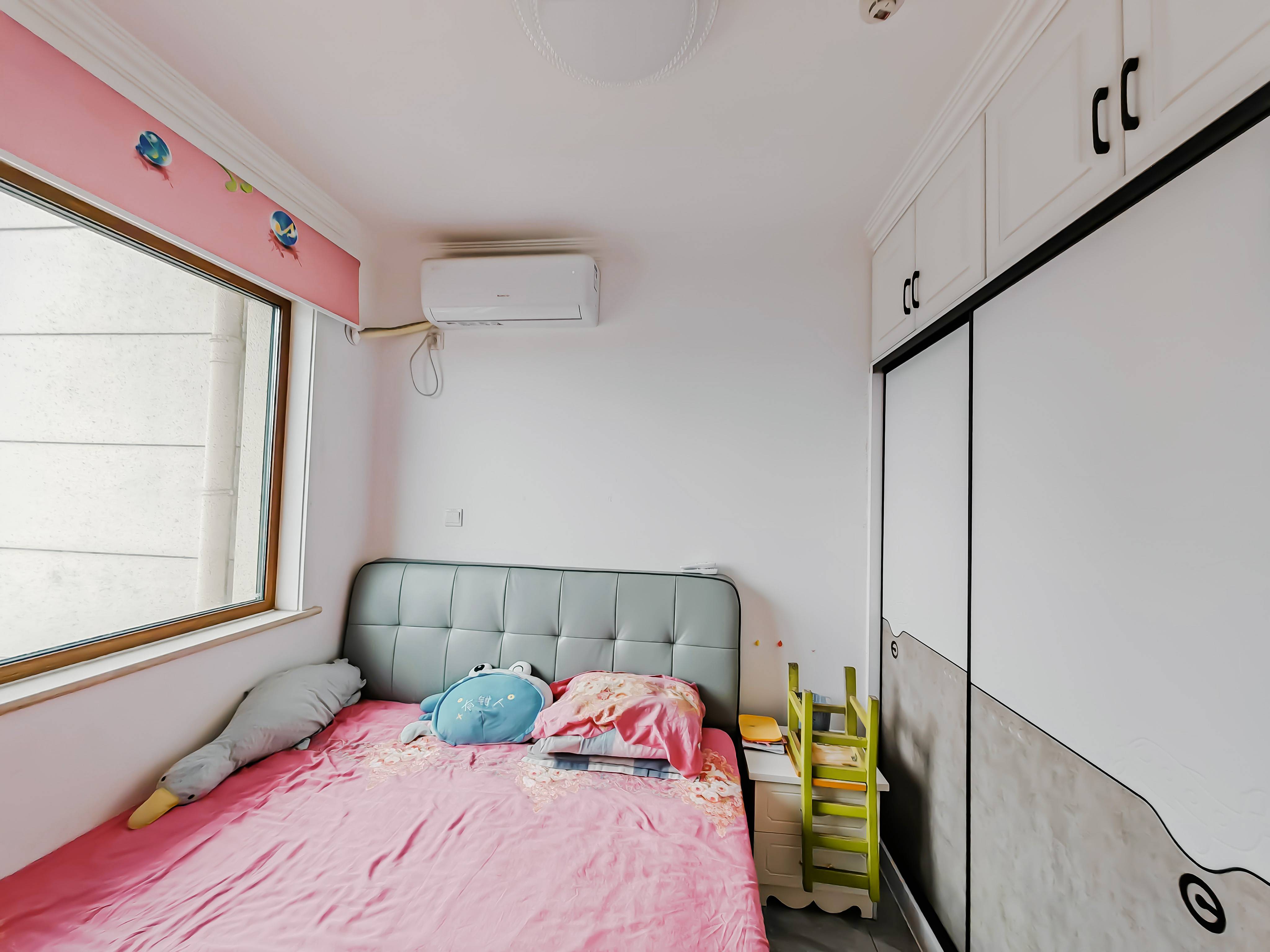 天鸿万象新天公园大道