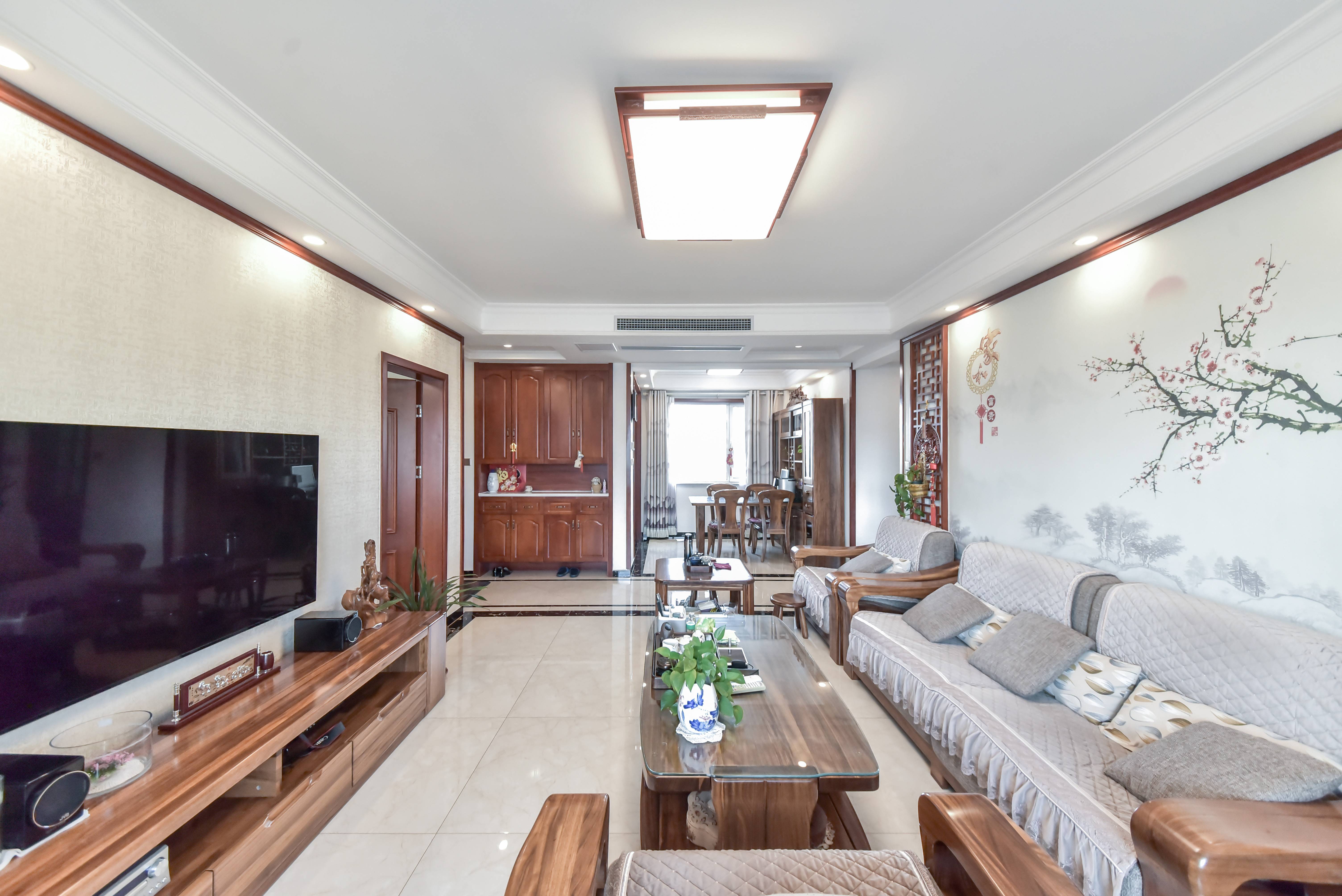  银丰唐郡玫瑰园 南