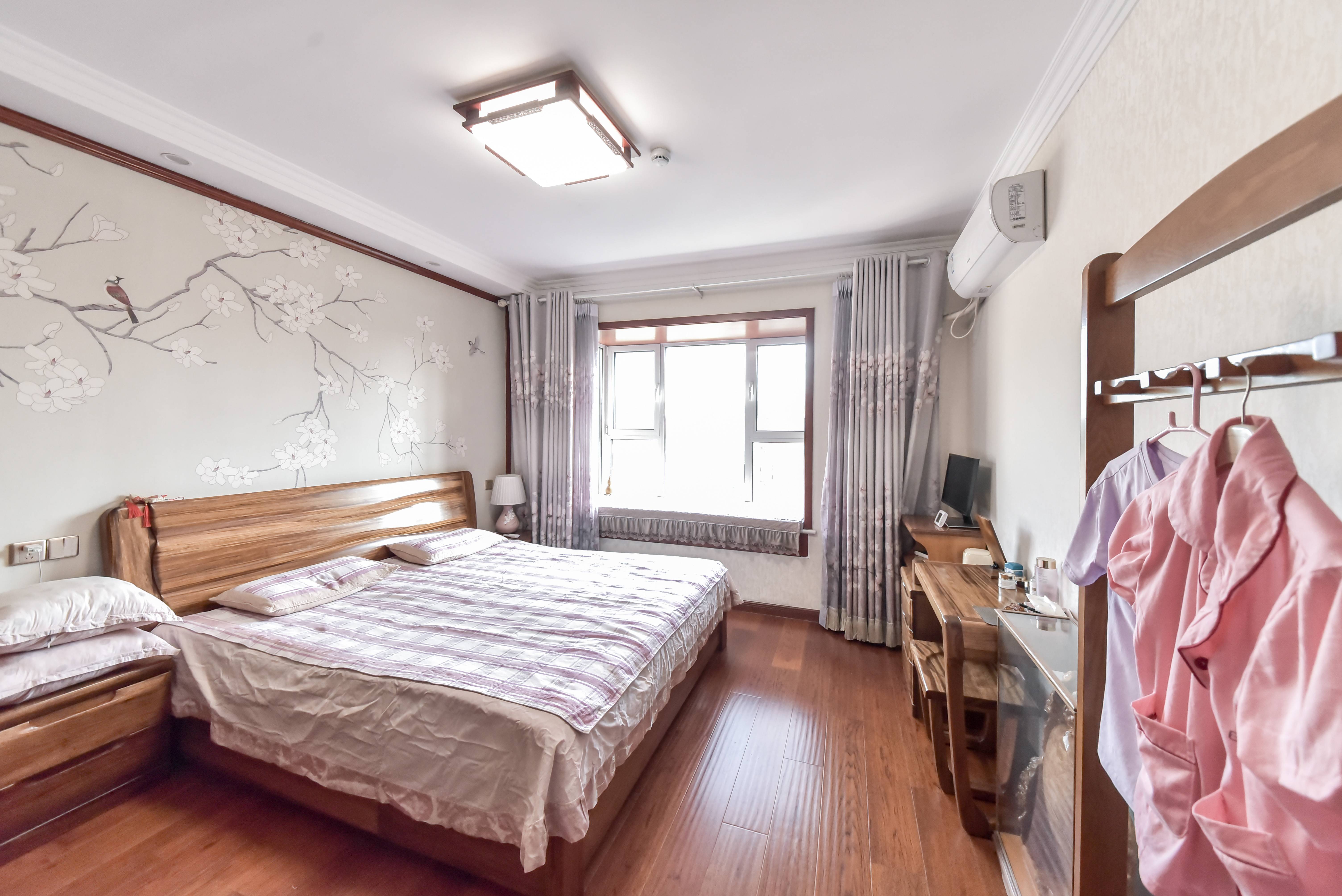 银丰唐郡玫瑰园