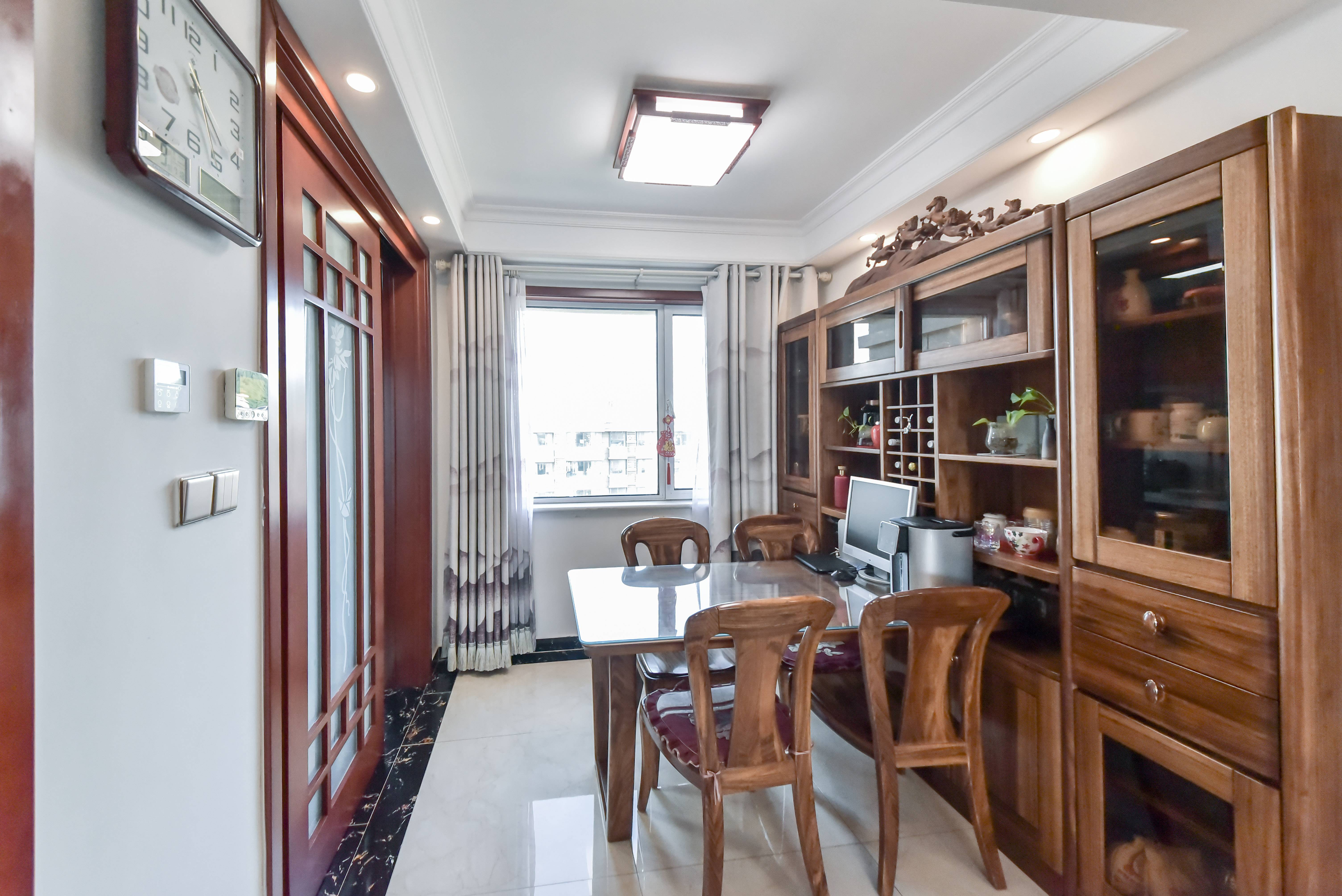 银丰唐郡玫瑰园