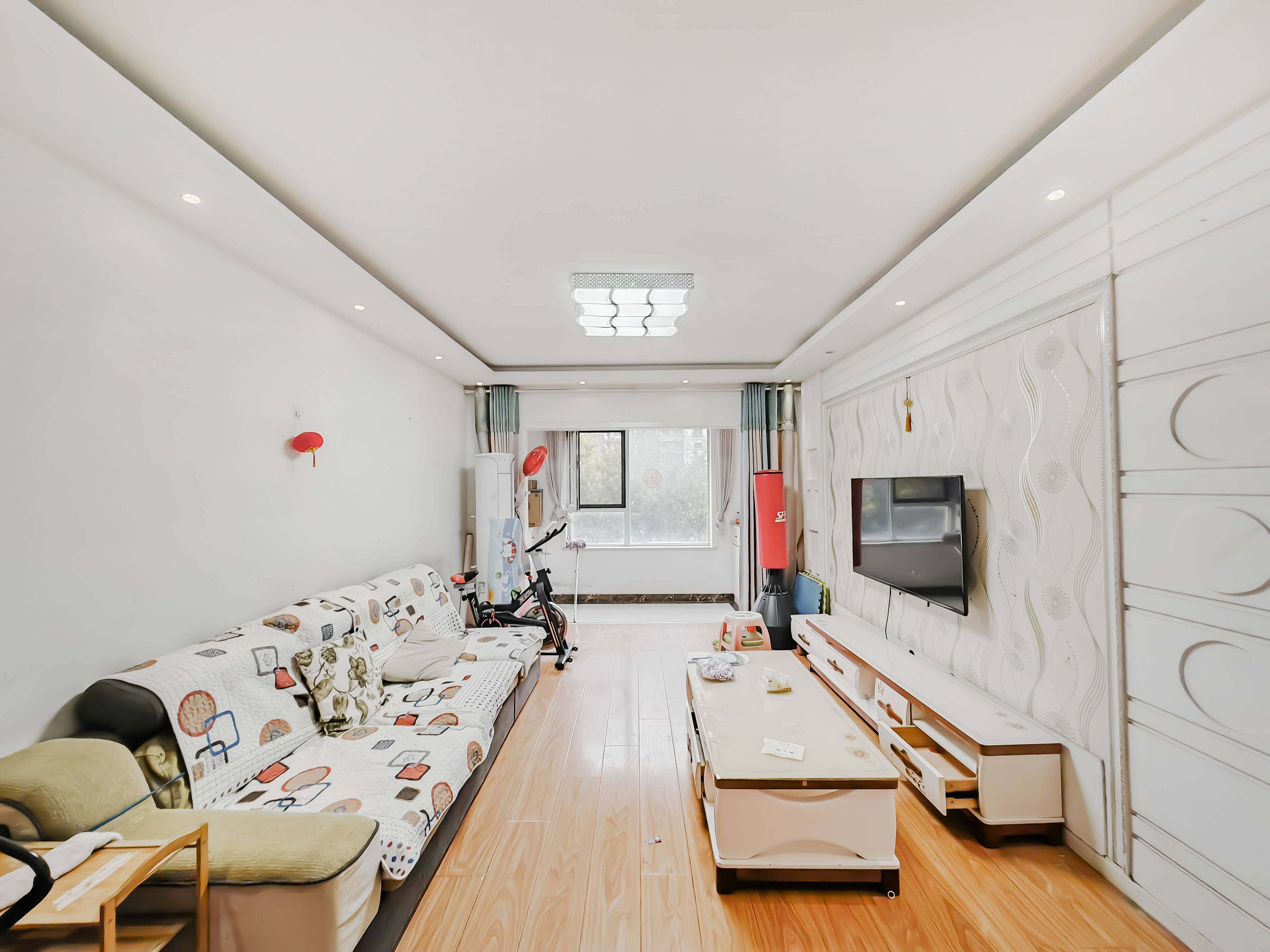  天鸿万象新天理想郡 南北