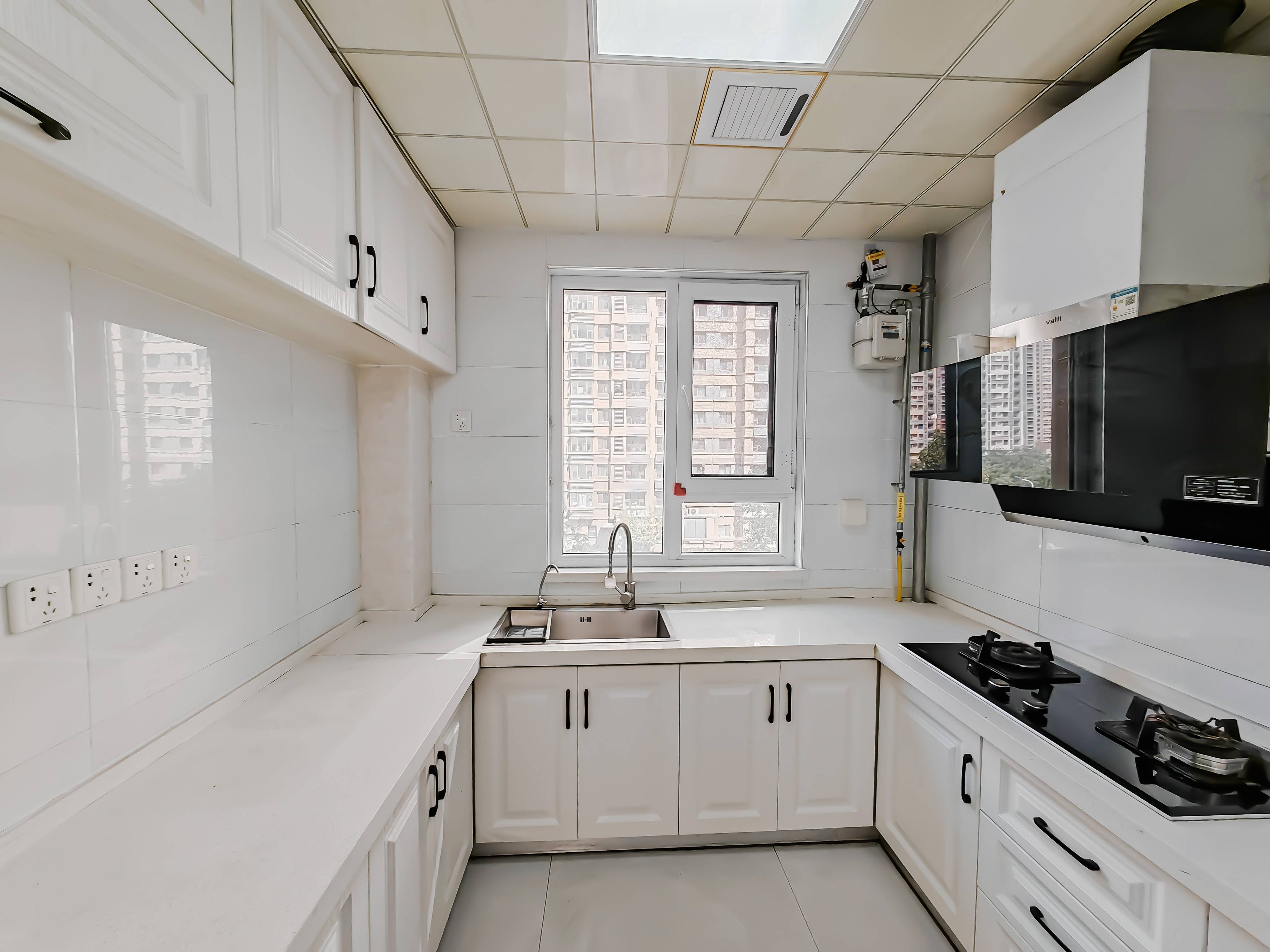 天鸿万象新天万卷府