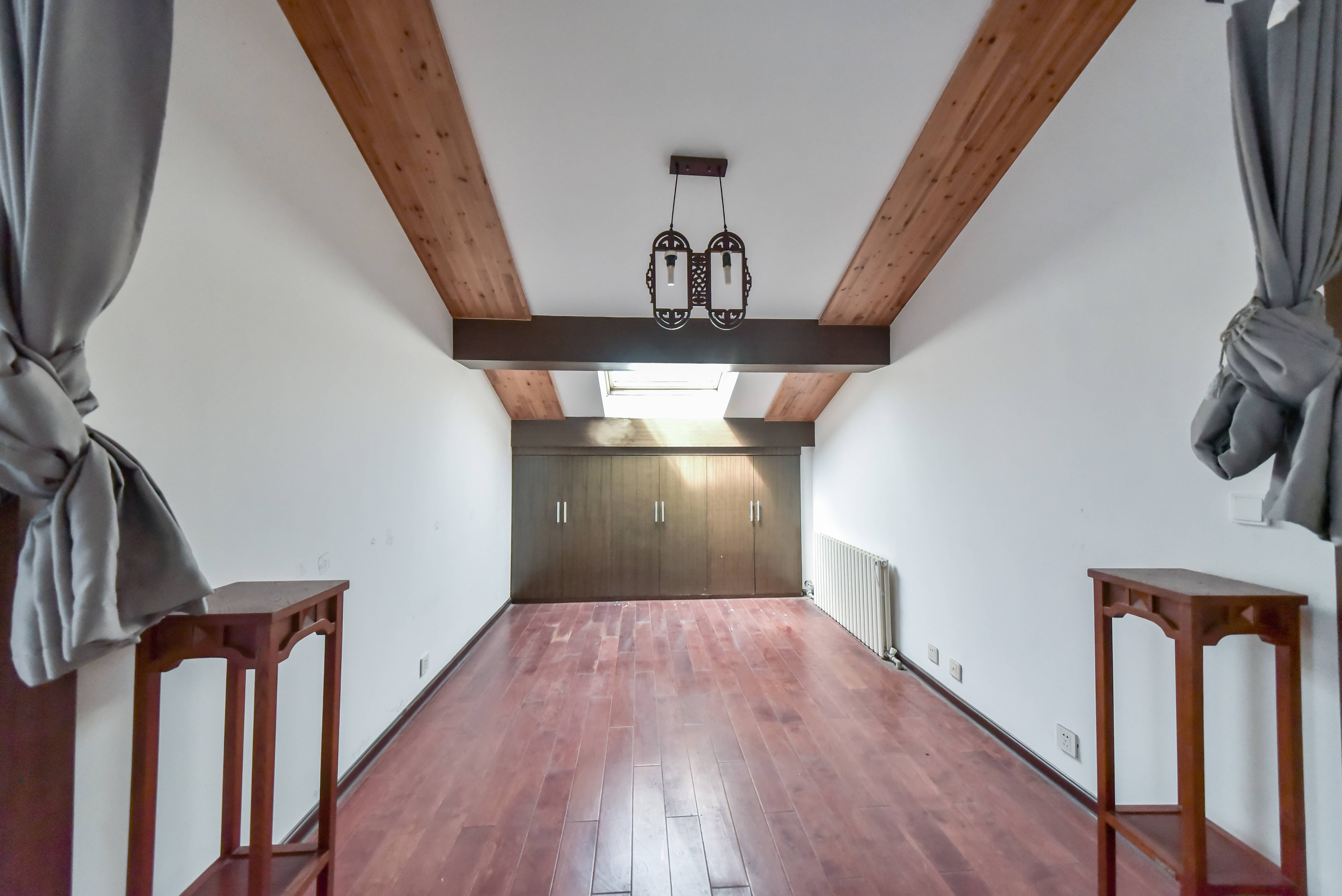  经十东路3366号(省公路集团宿舍)  南北