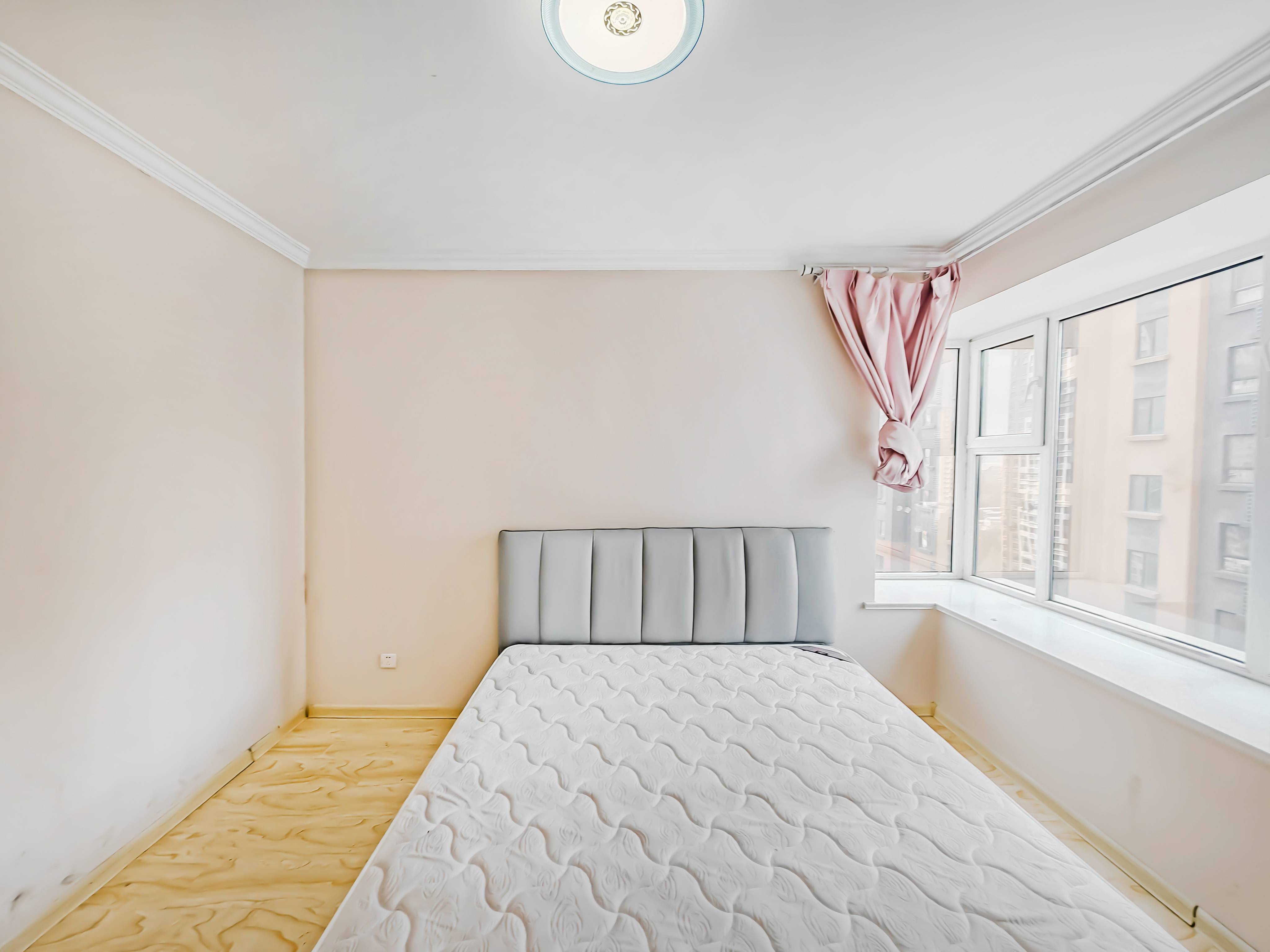 天鸿万象新天哈佛郡