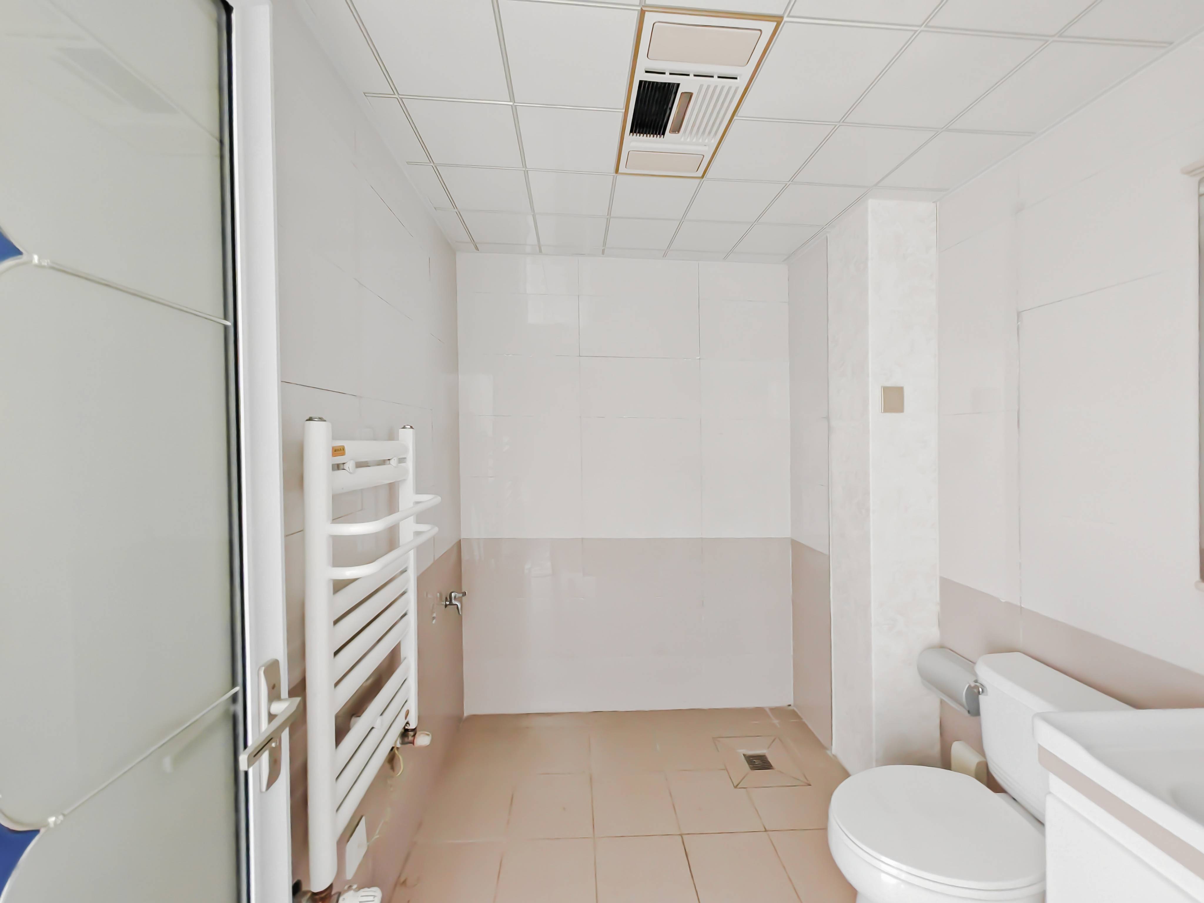 天鸿万象新天万卷府