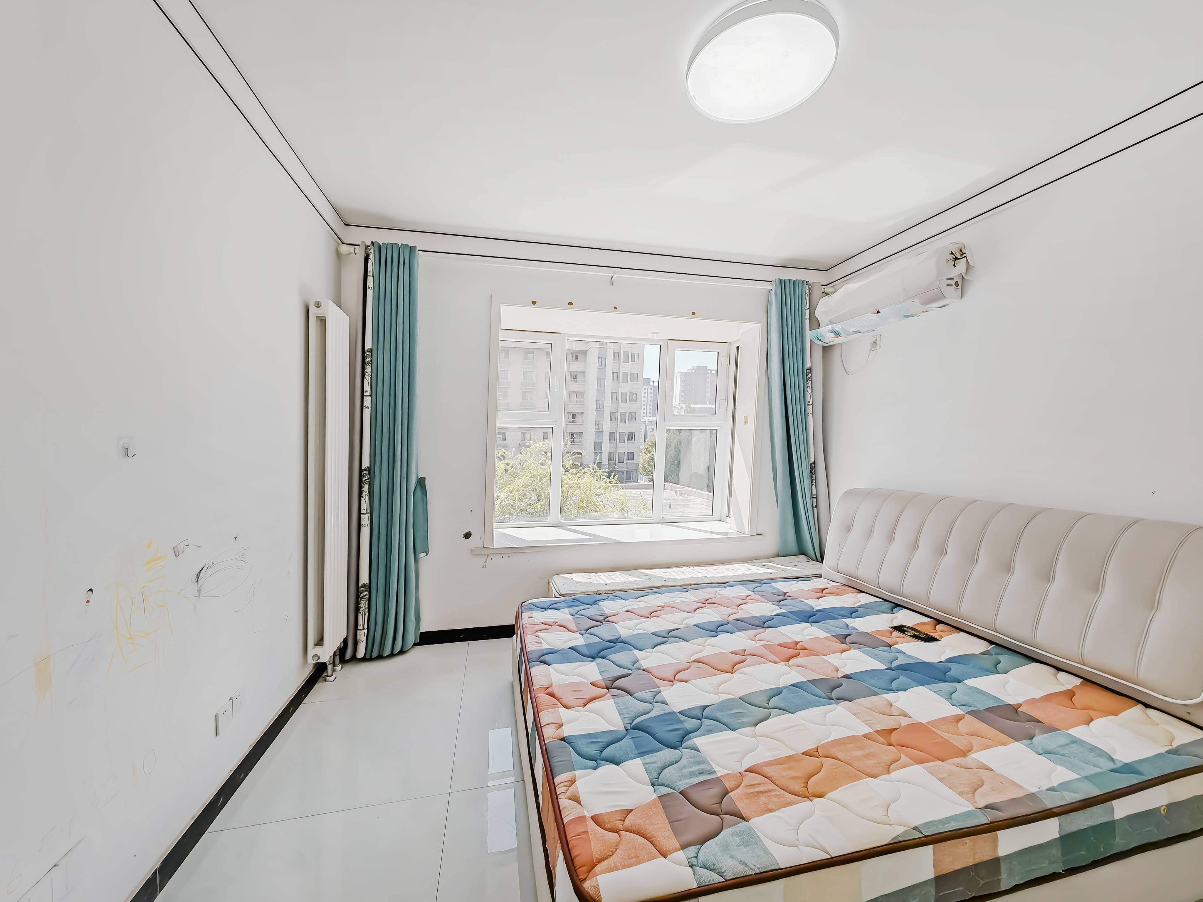 天鸿万象新天万卷府