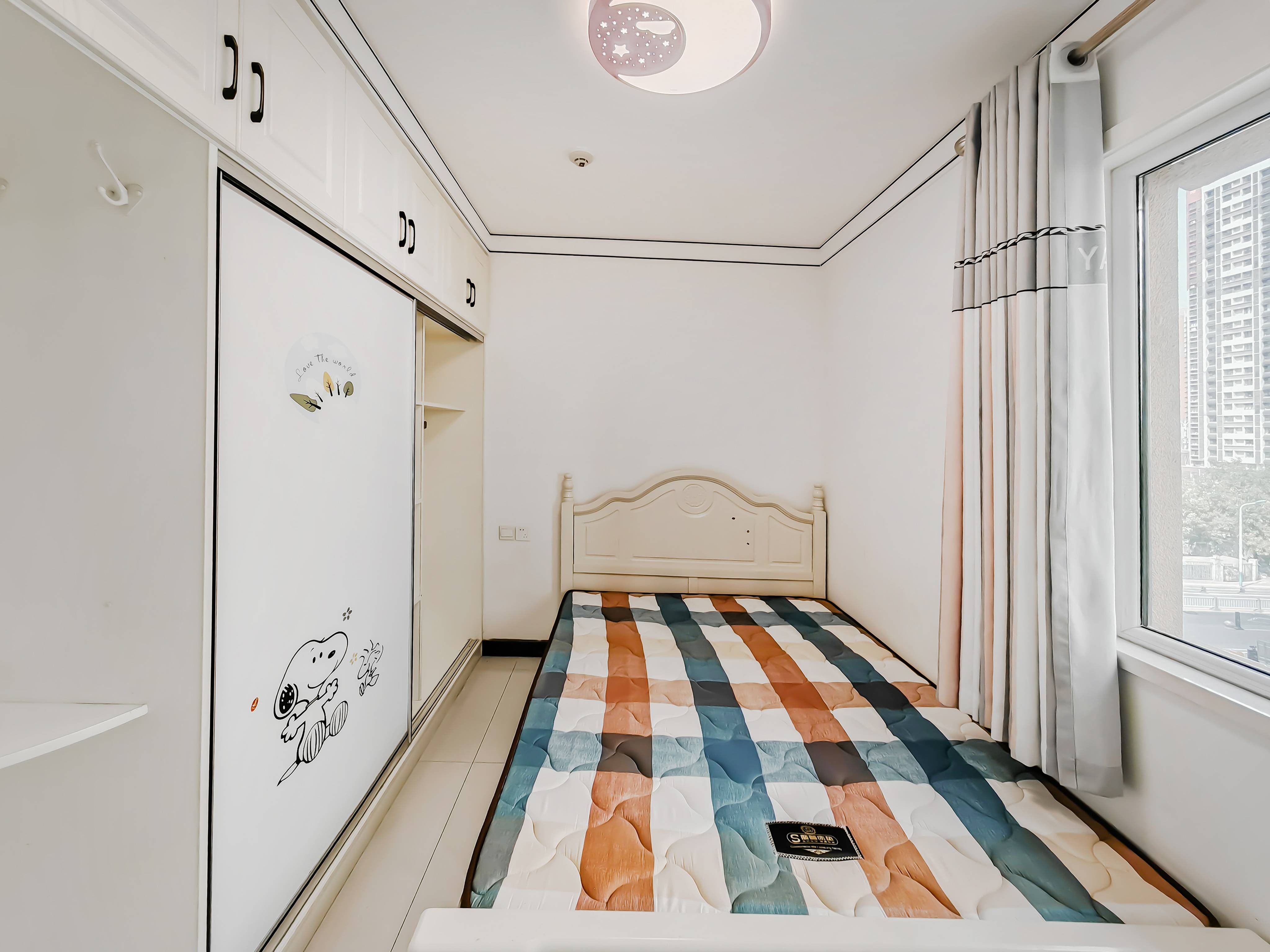 天鸿万象新天万卷府