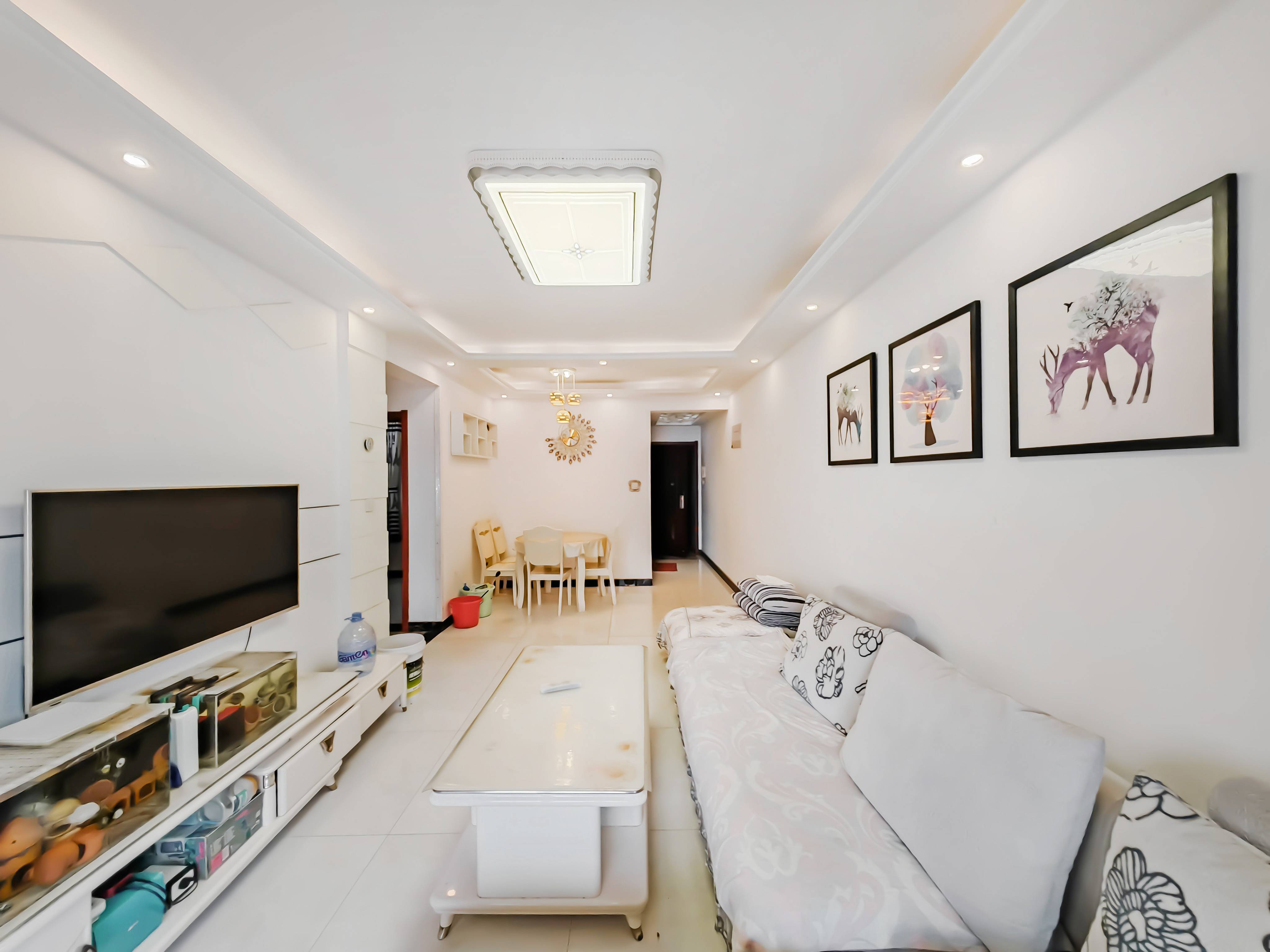  天鸿万象新天哈佛郡 南北