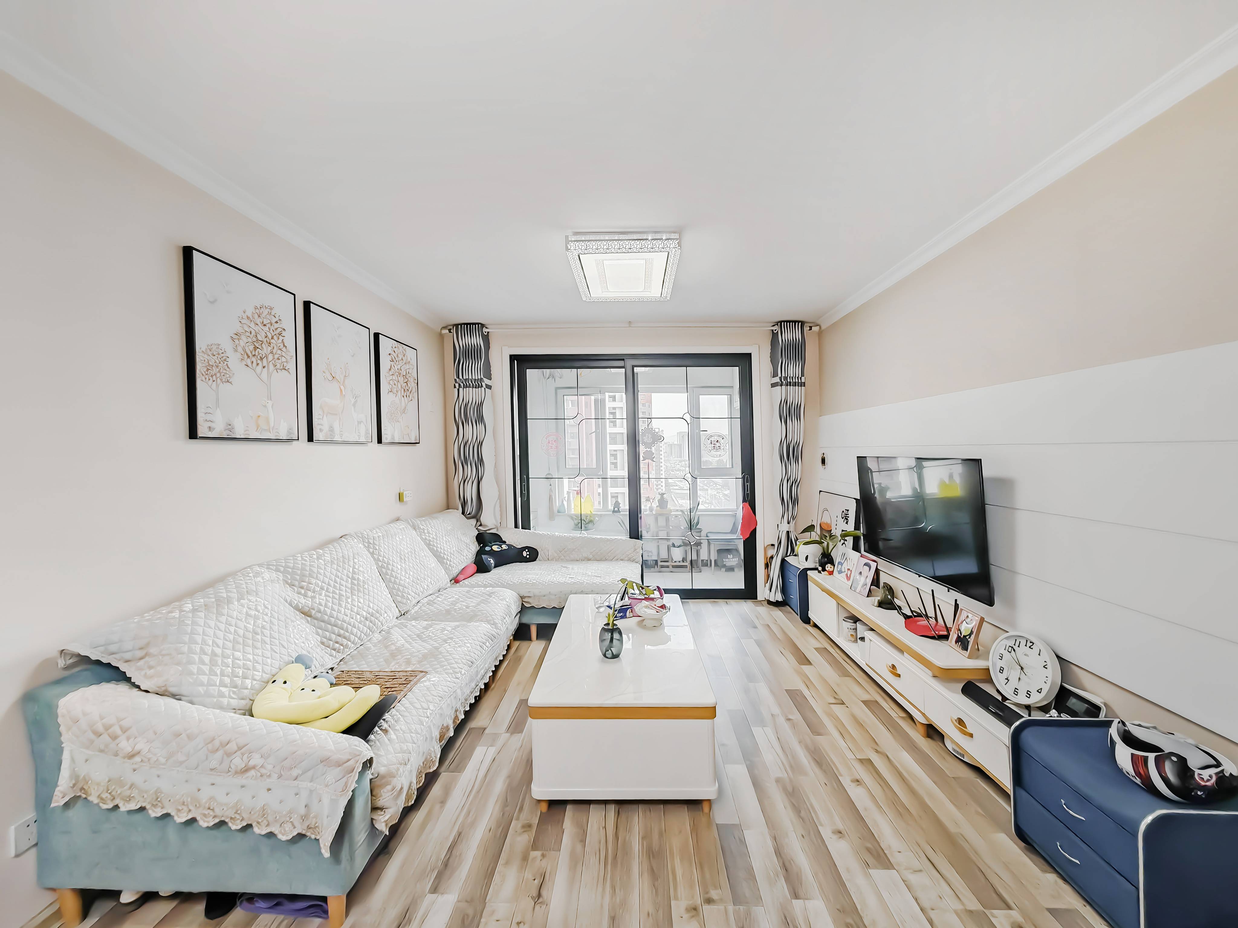 天鸿万象新天云公馆