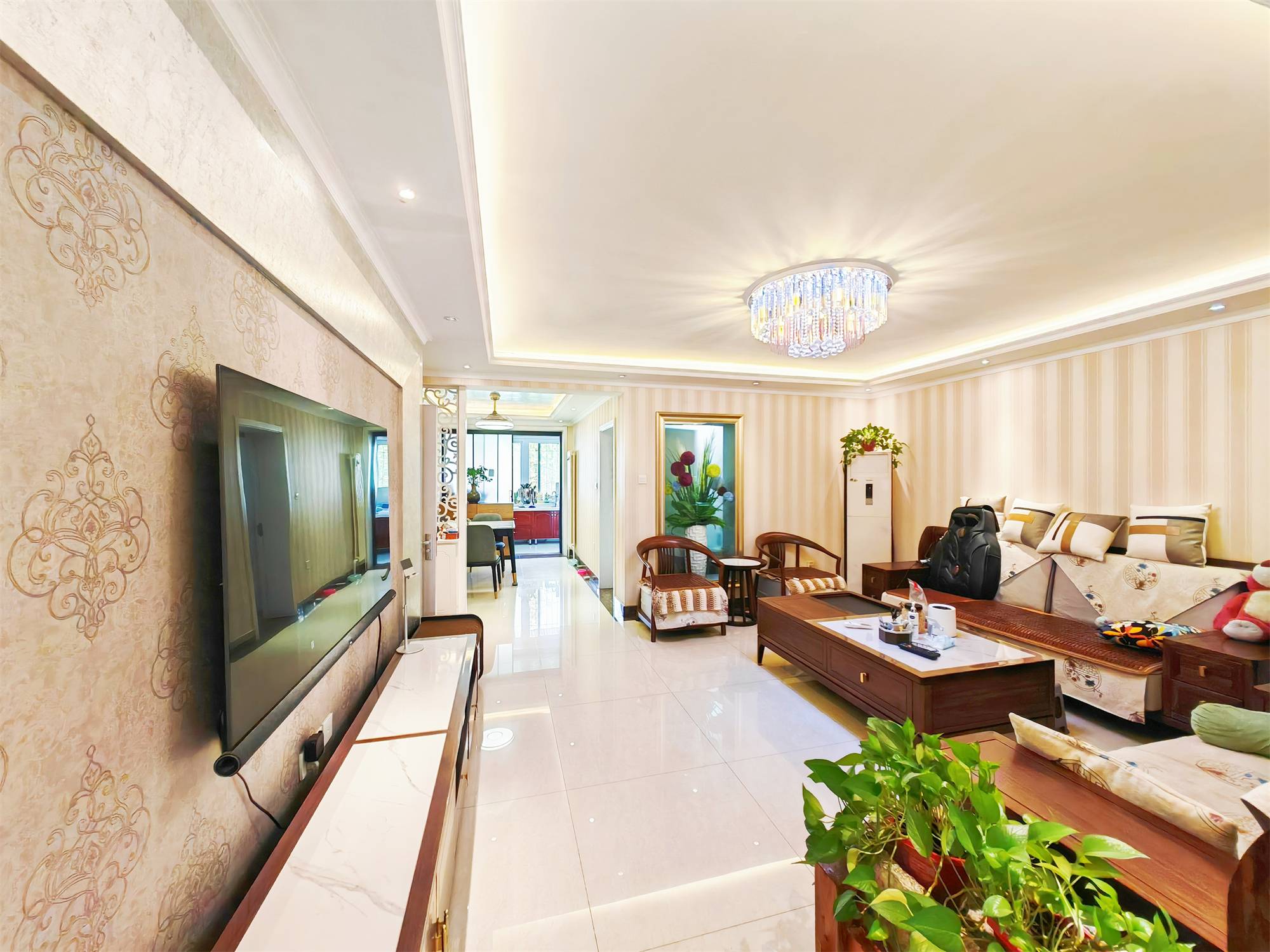  英雄山路236号 南北