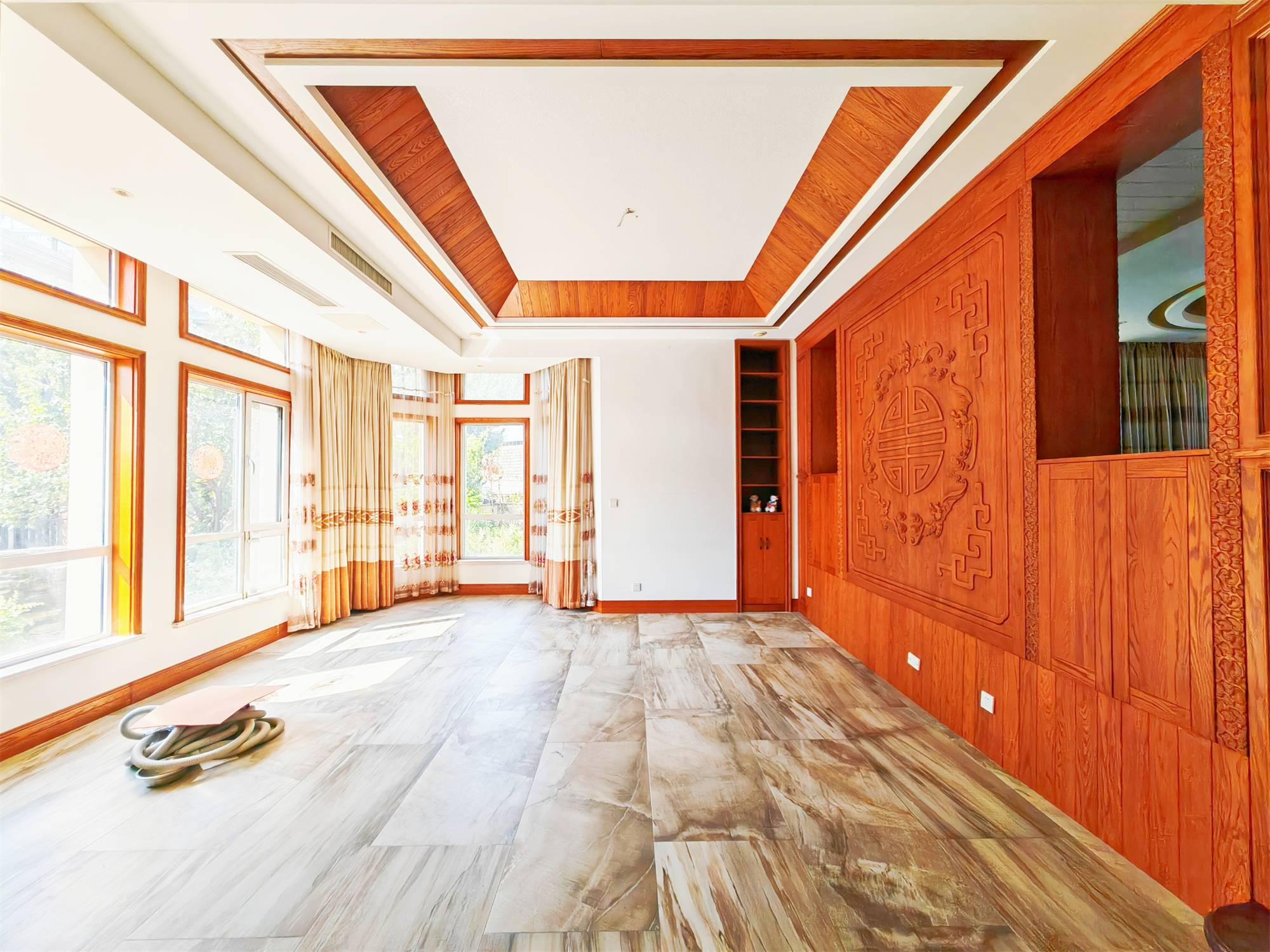  外海蝶泉山庄 北