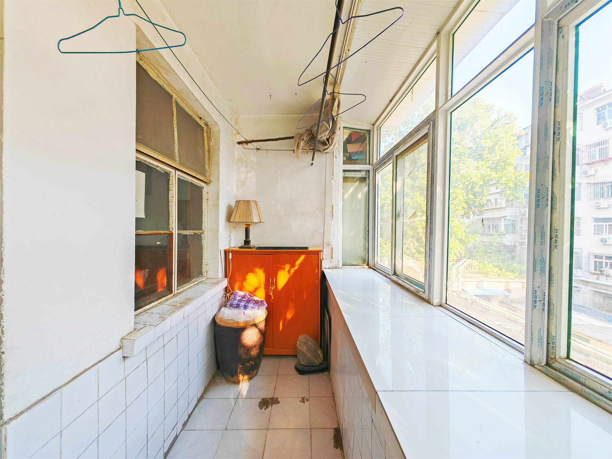 六里山南路32号