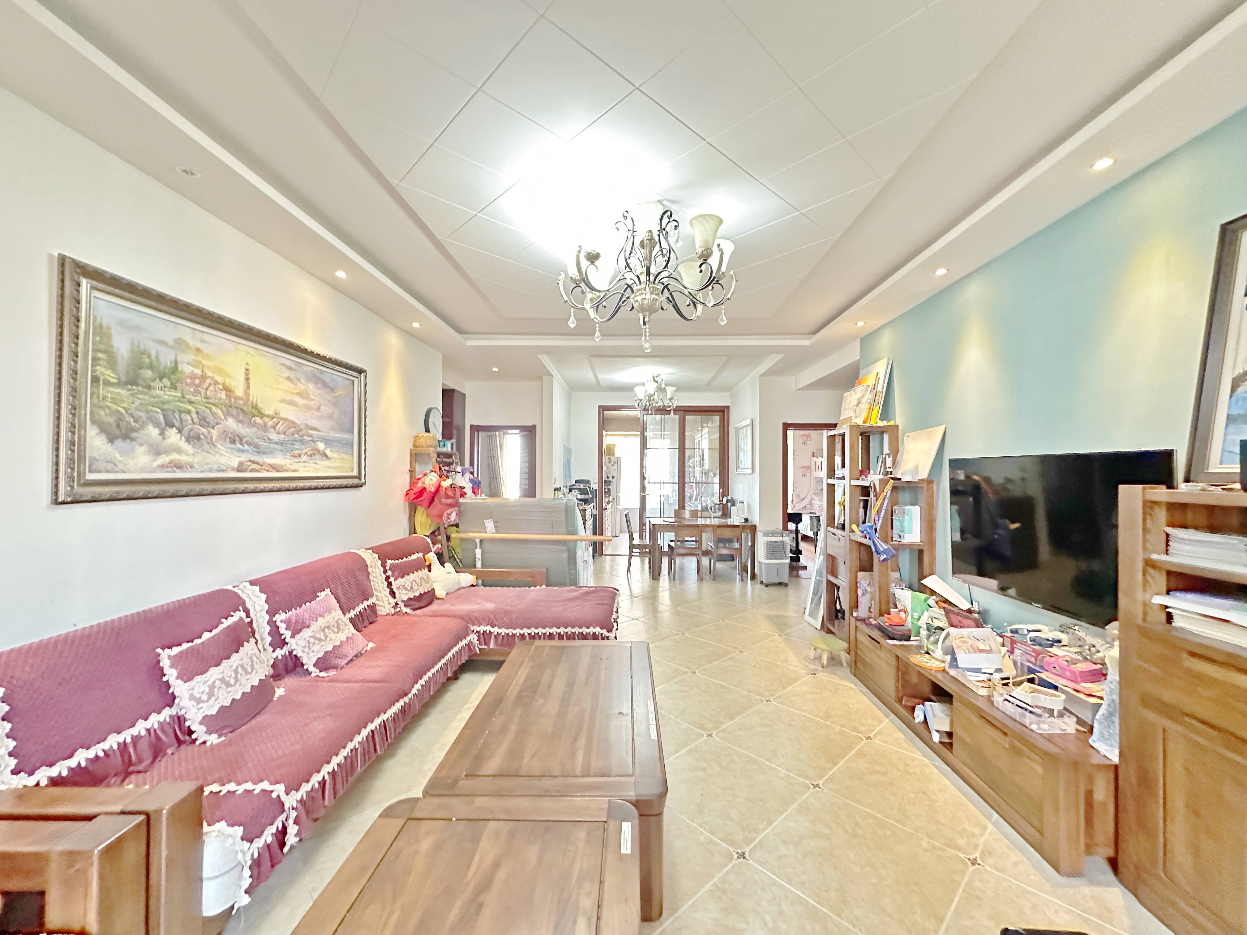  绿地新里卢浮公馆 南北