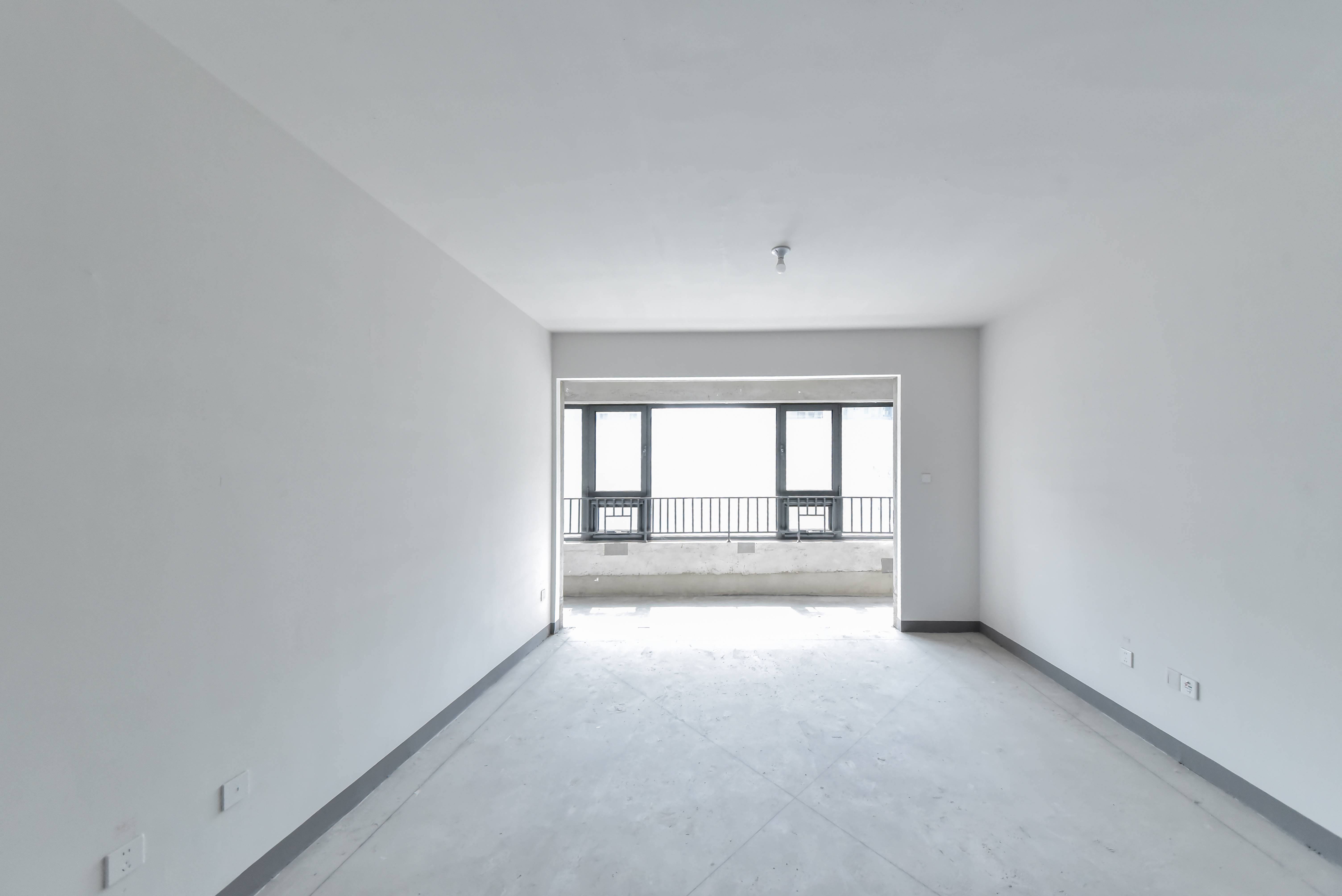  绿城春来风华 南北