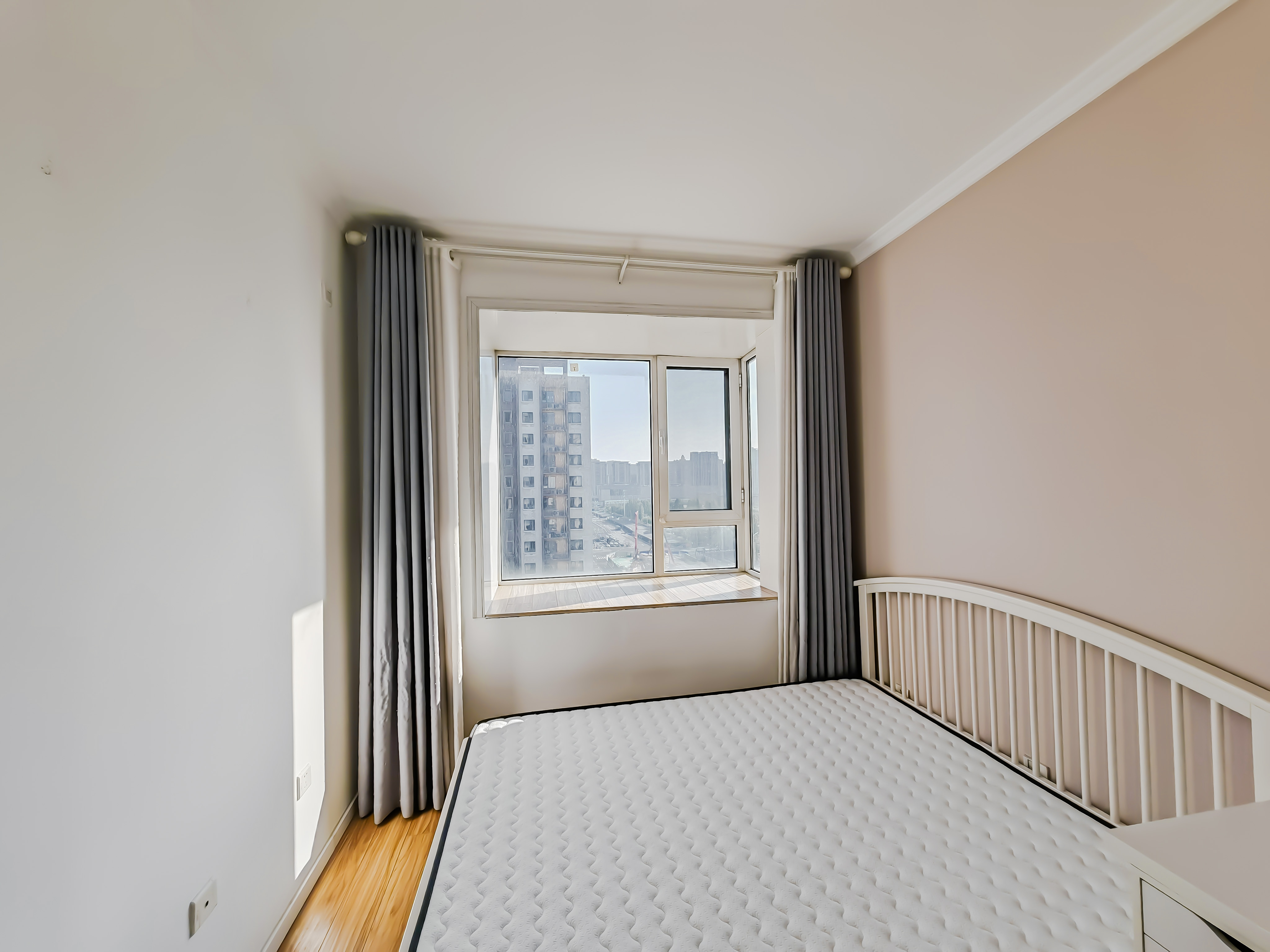 天鸿万象新天三区